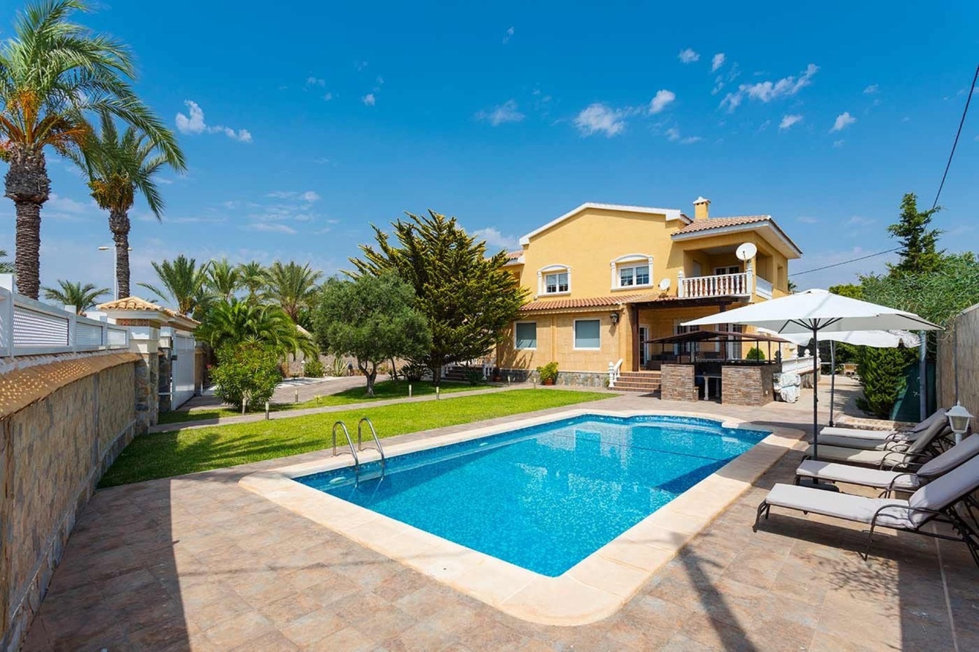 Revente - Villa -
Orihuela Costa - Costa Blanca