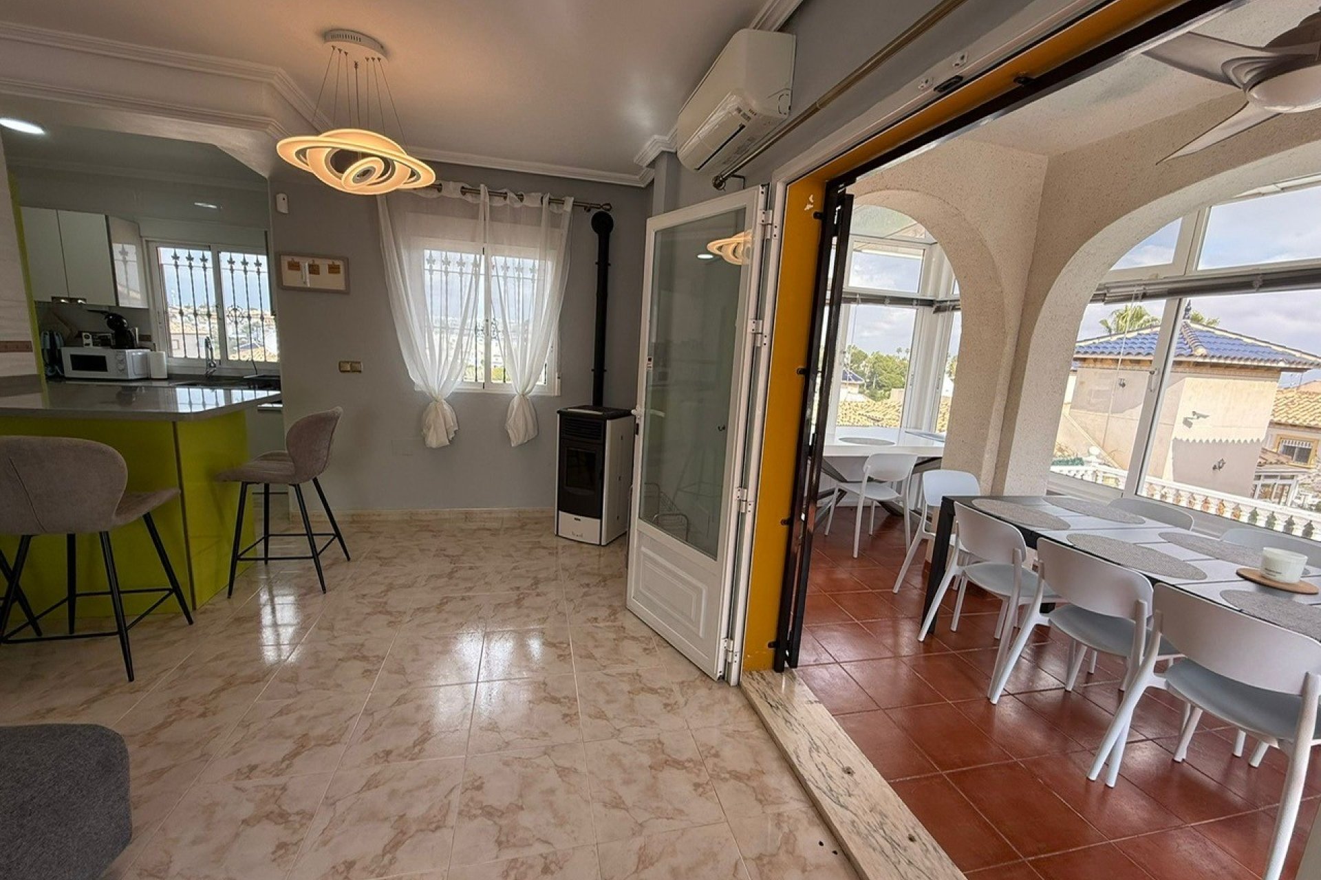 Revente - Villa -
Orihuela Costa - Costa Blanca