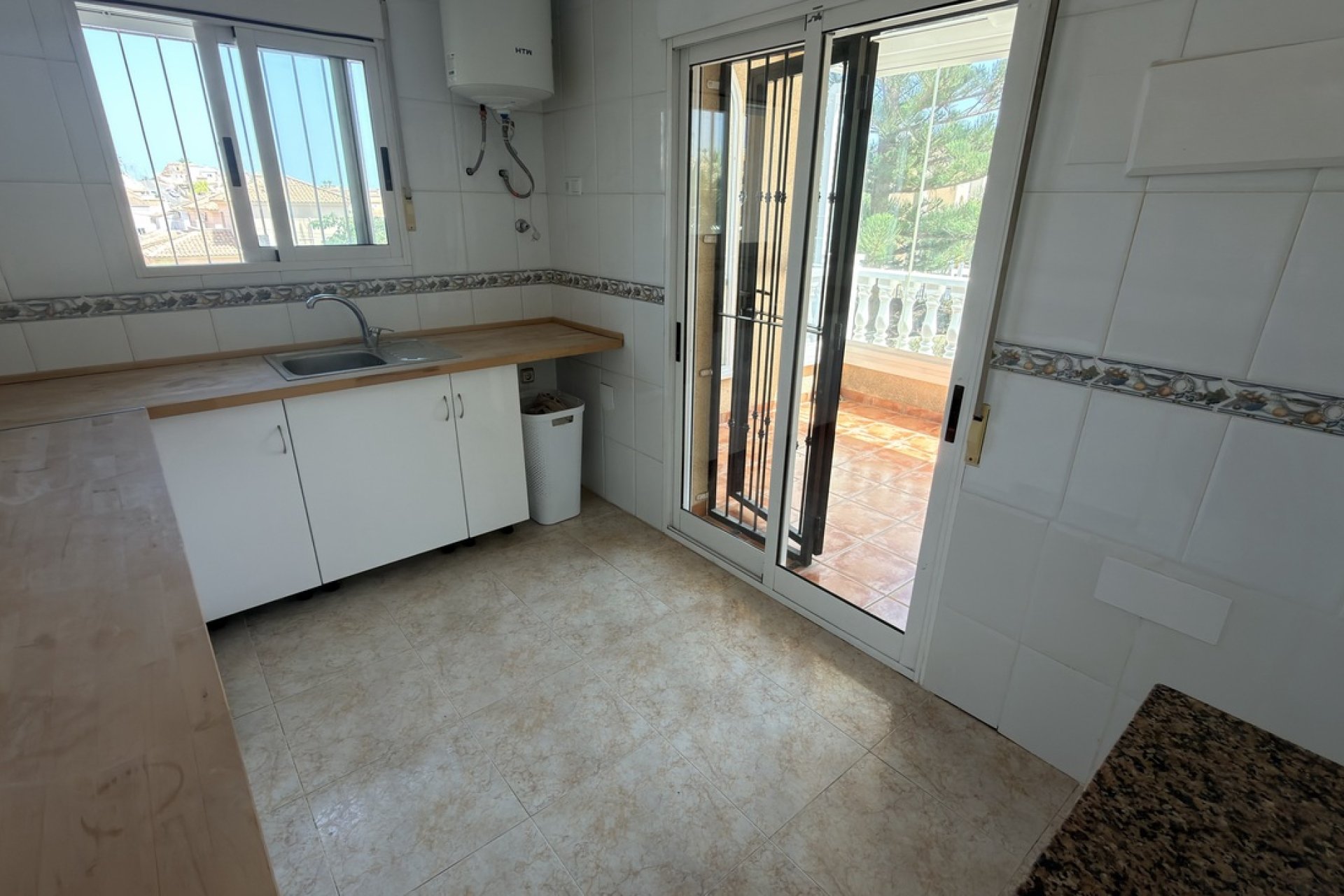 Revente - Villa -
Orihuela Costa - Costa Blanca