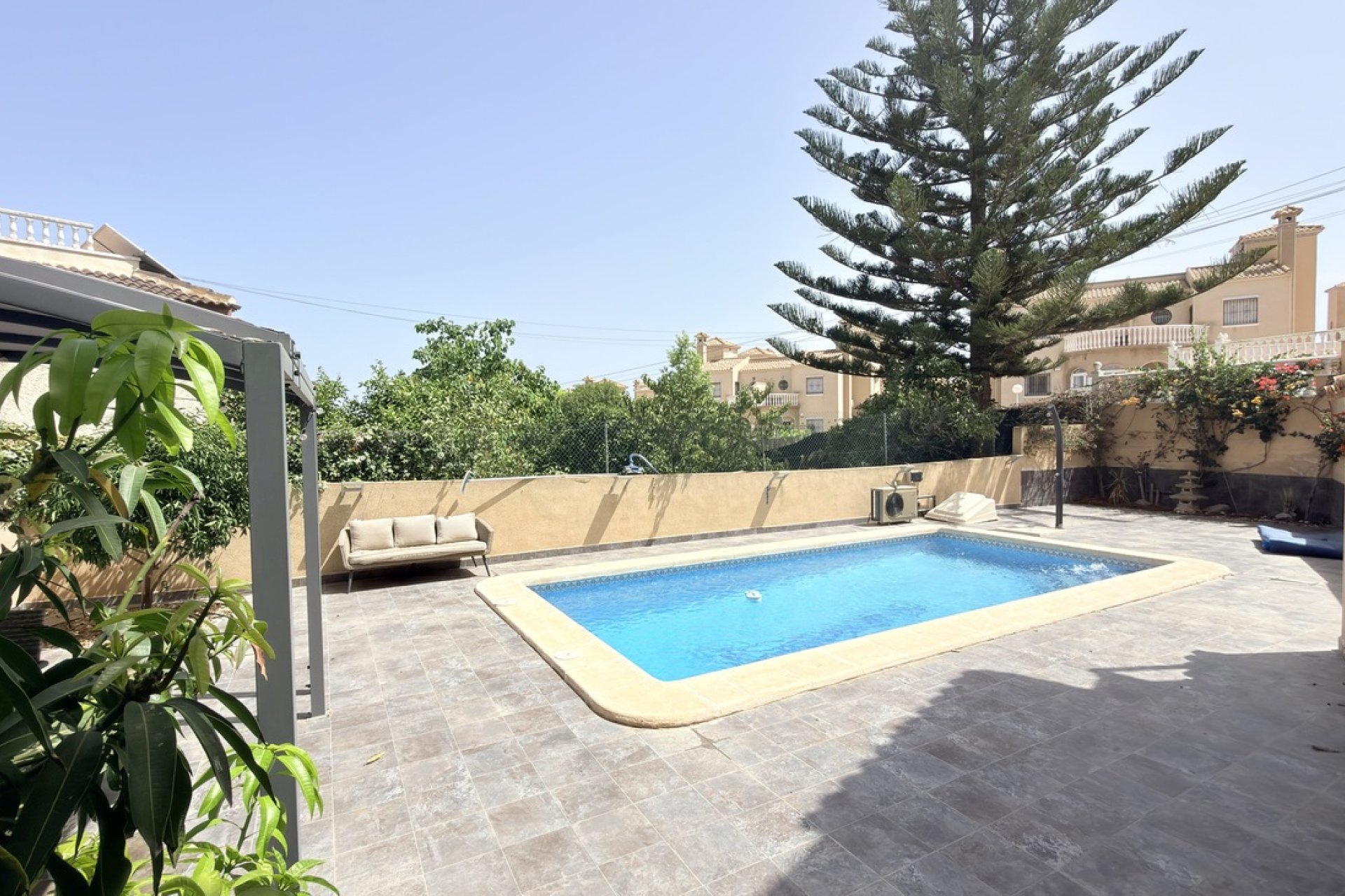 Revente - Villa -
Orihuela Costa - Costa Blanca