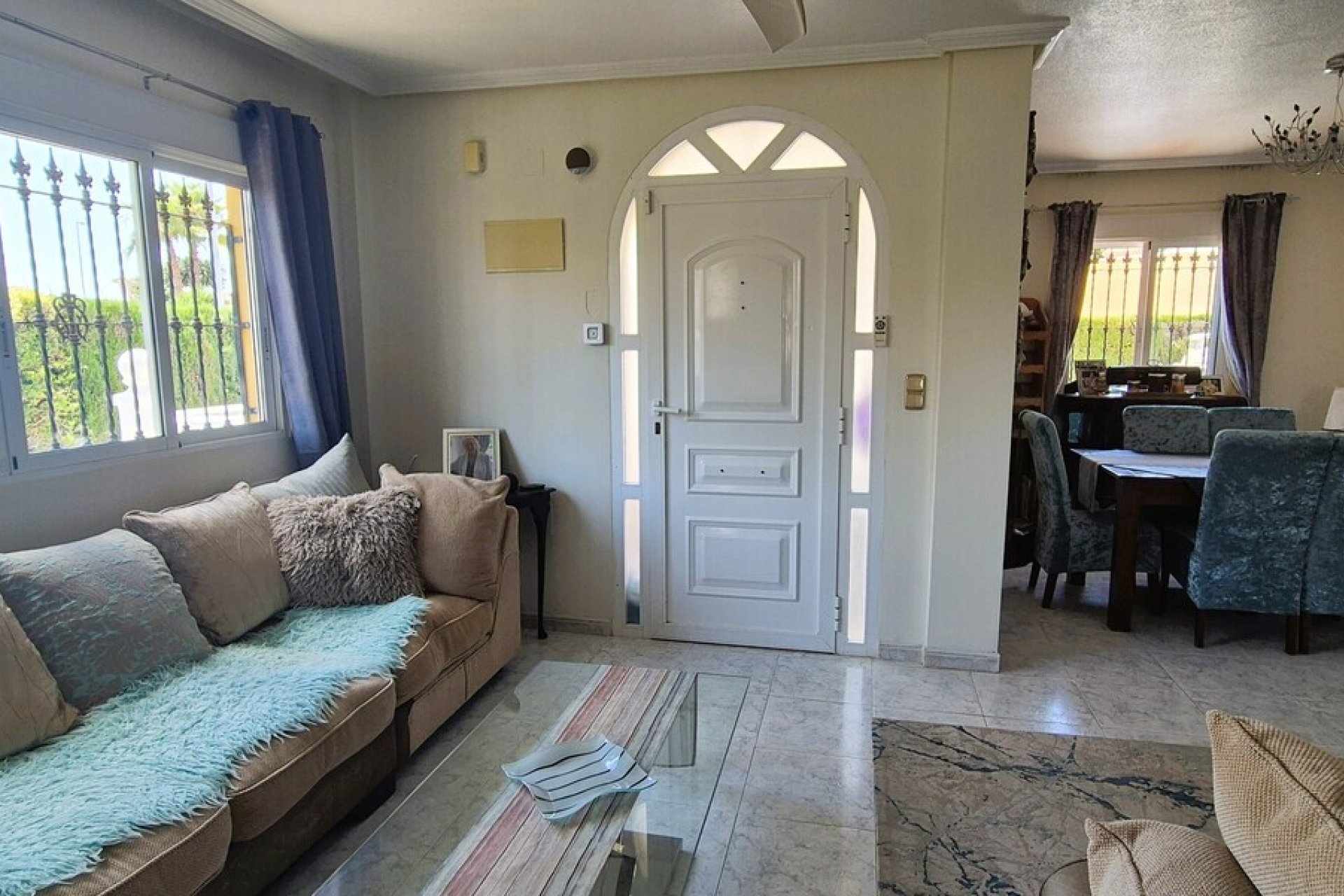 Revente - Villa -
Orihuela Costa - Costa Blanca