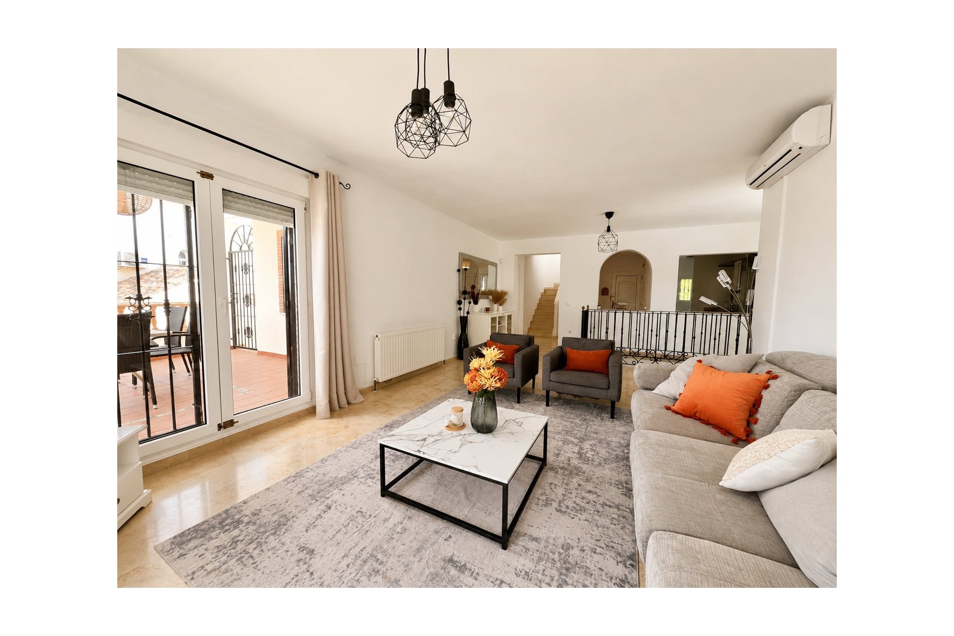 Revente - Villa -
Orihuela Costa - Costa Blanca
