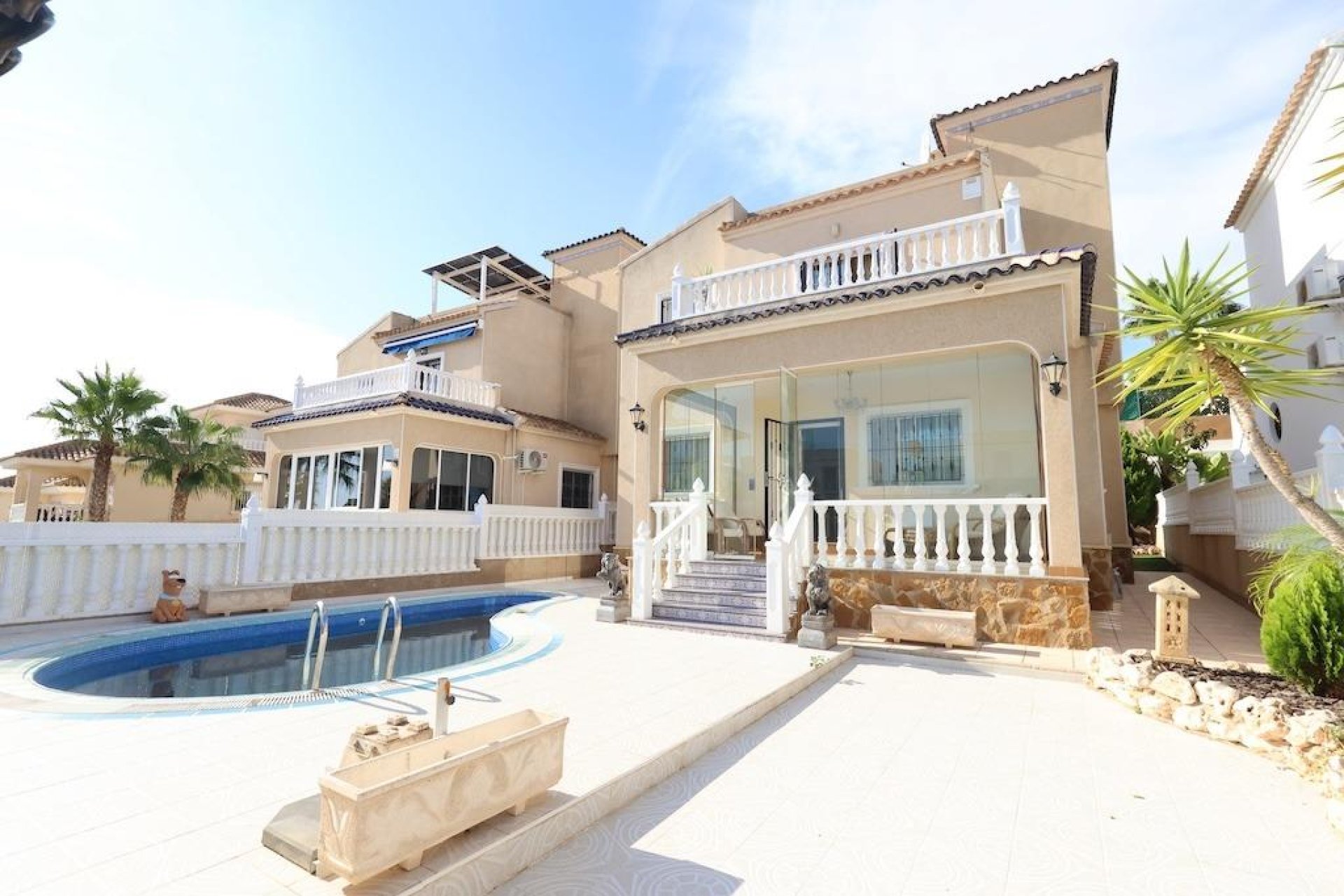 Revente - Villa -
Orihuela Costa - Costa Blanca