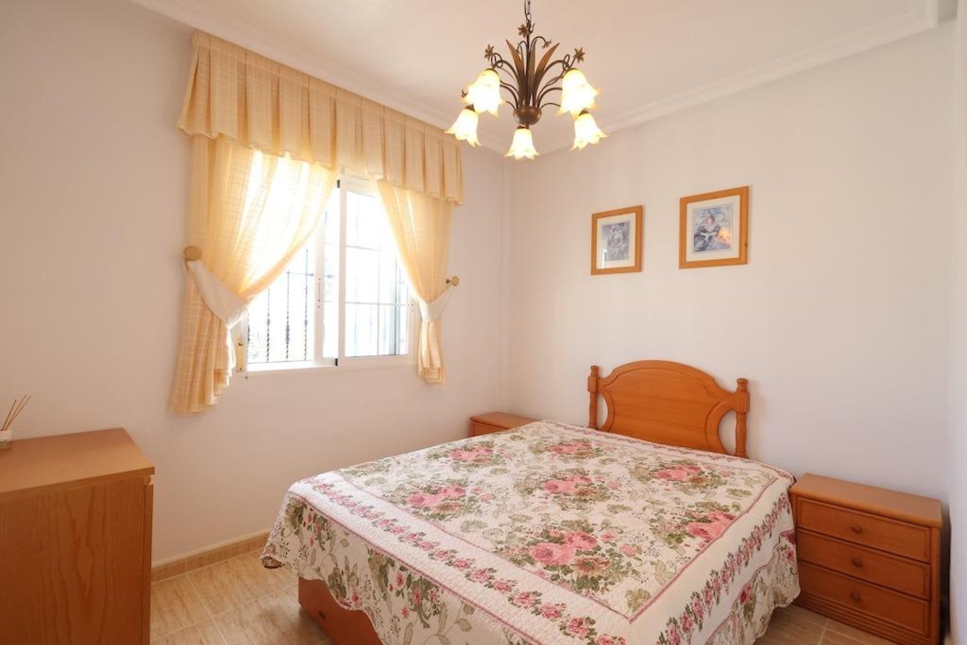Revente - Villa -
Orihuela Costa - Costa Blanca
