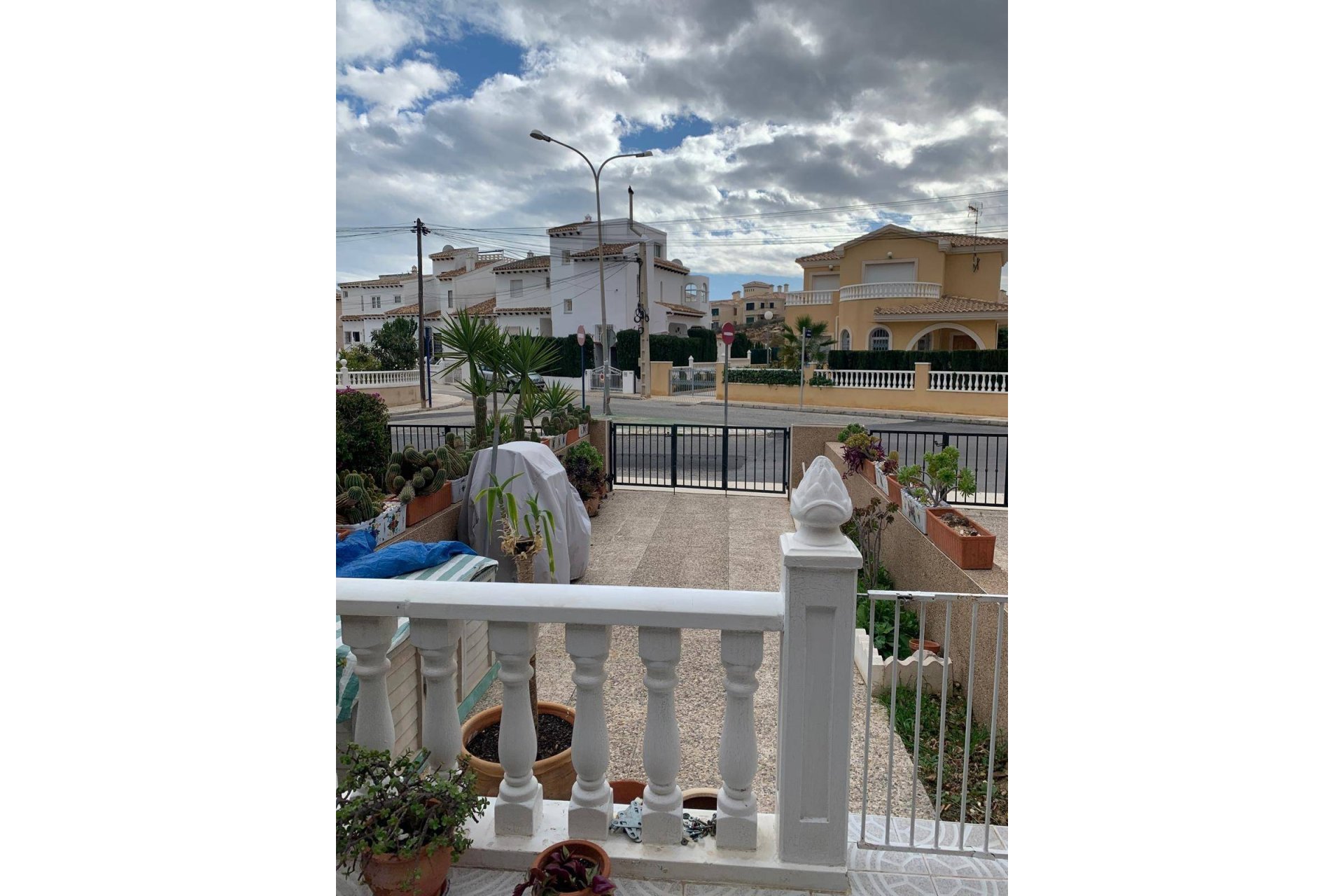 Revente - Villa -
Orihuela Costa - Las Filipinas