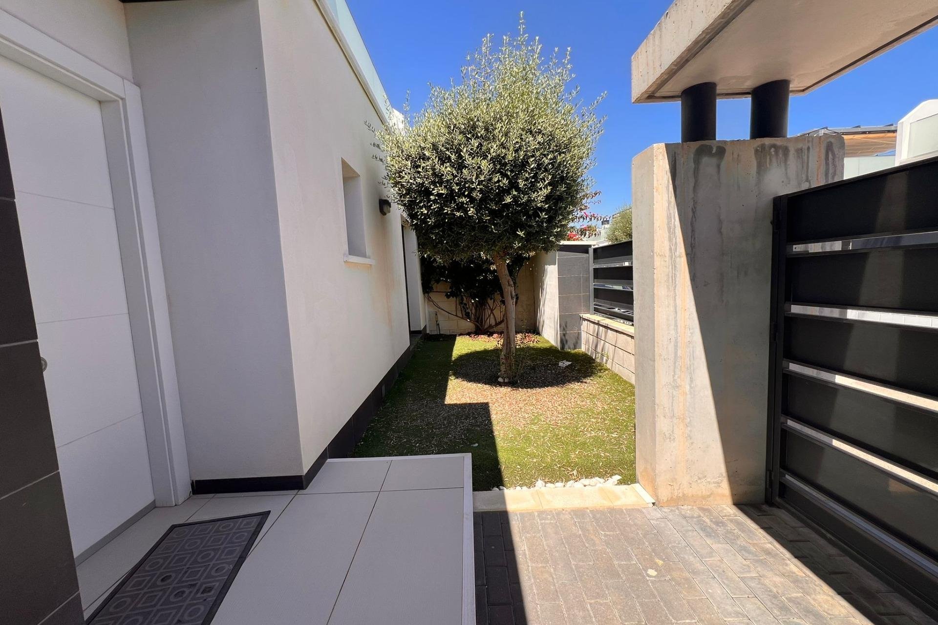 Revente - Villa -
Orihuela Costa - Lomas de Cabo Roig