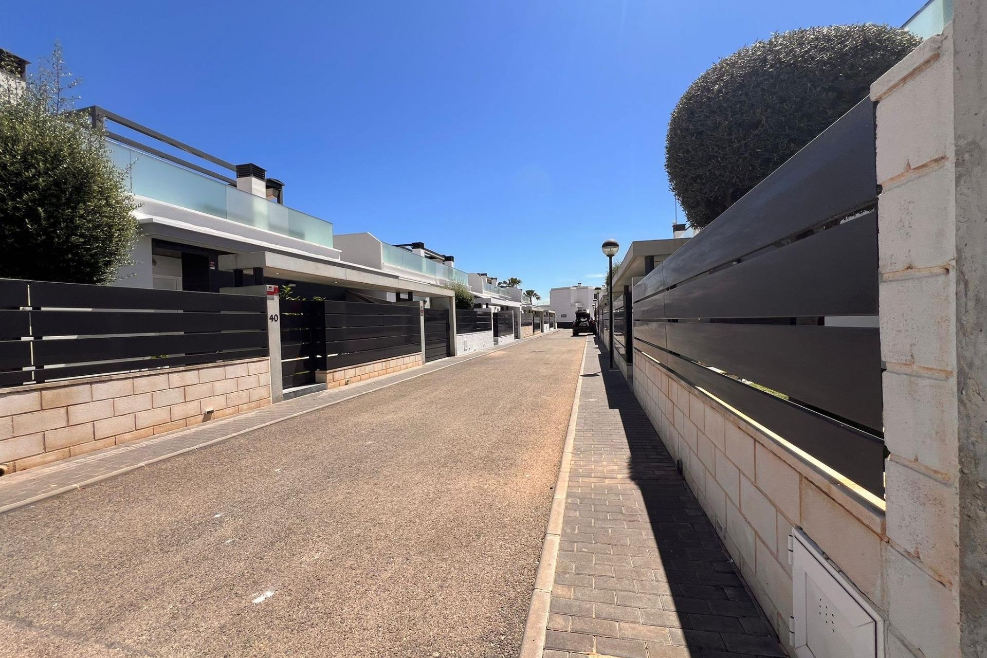 Revente - Villa -
Orihuela Costa - Lomas de Cabo Roig