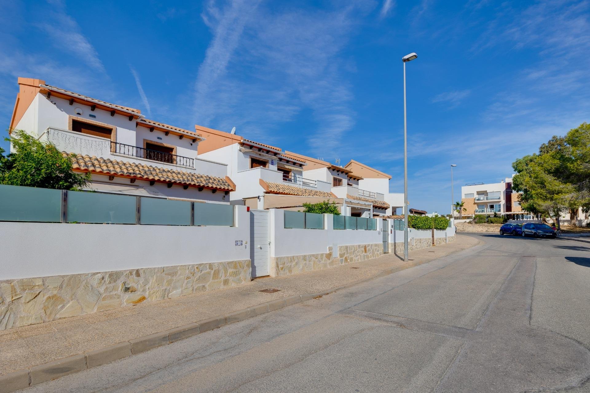 Revente - Villa -
Orihuela Costa - PAU 8