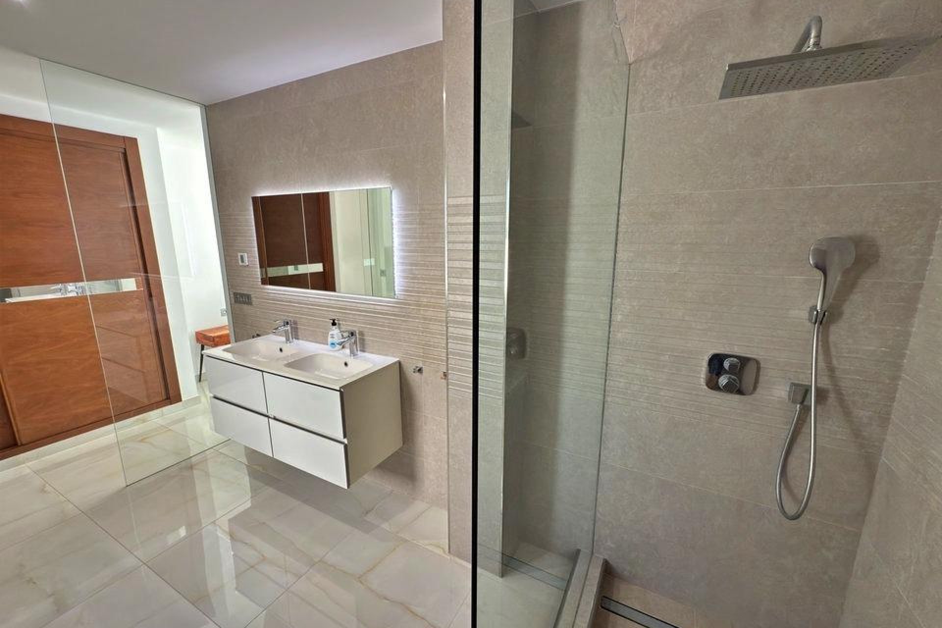 Revente - Villa -
Orihuela Costa - Villamartín