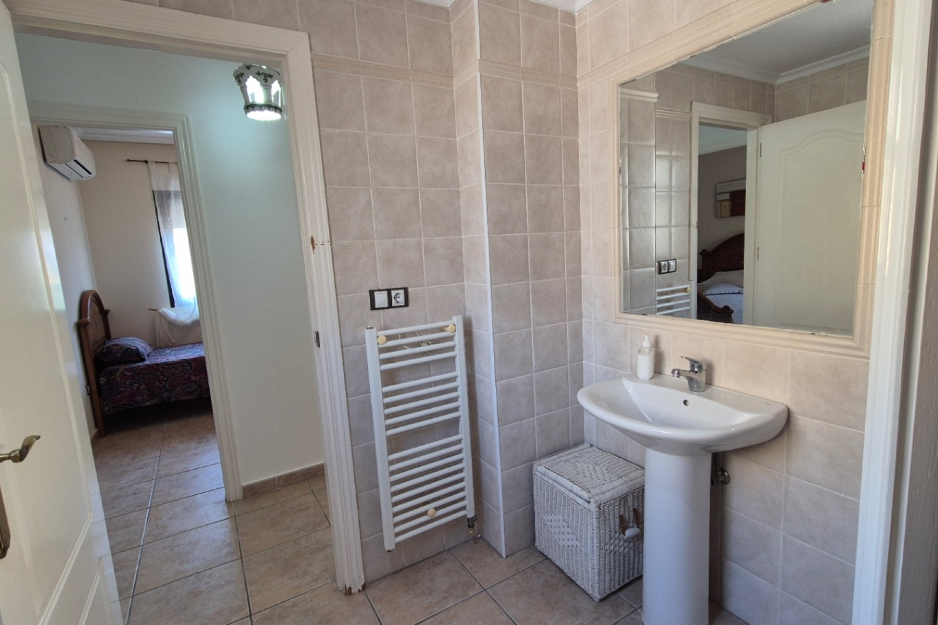 Revente - Villa -
Orihuela - Inland