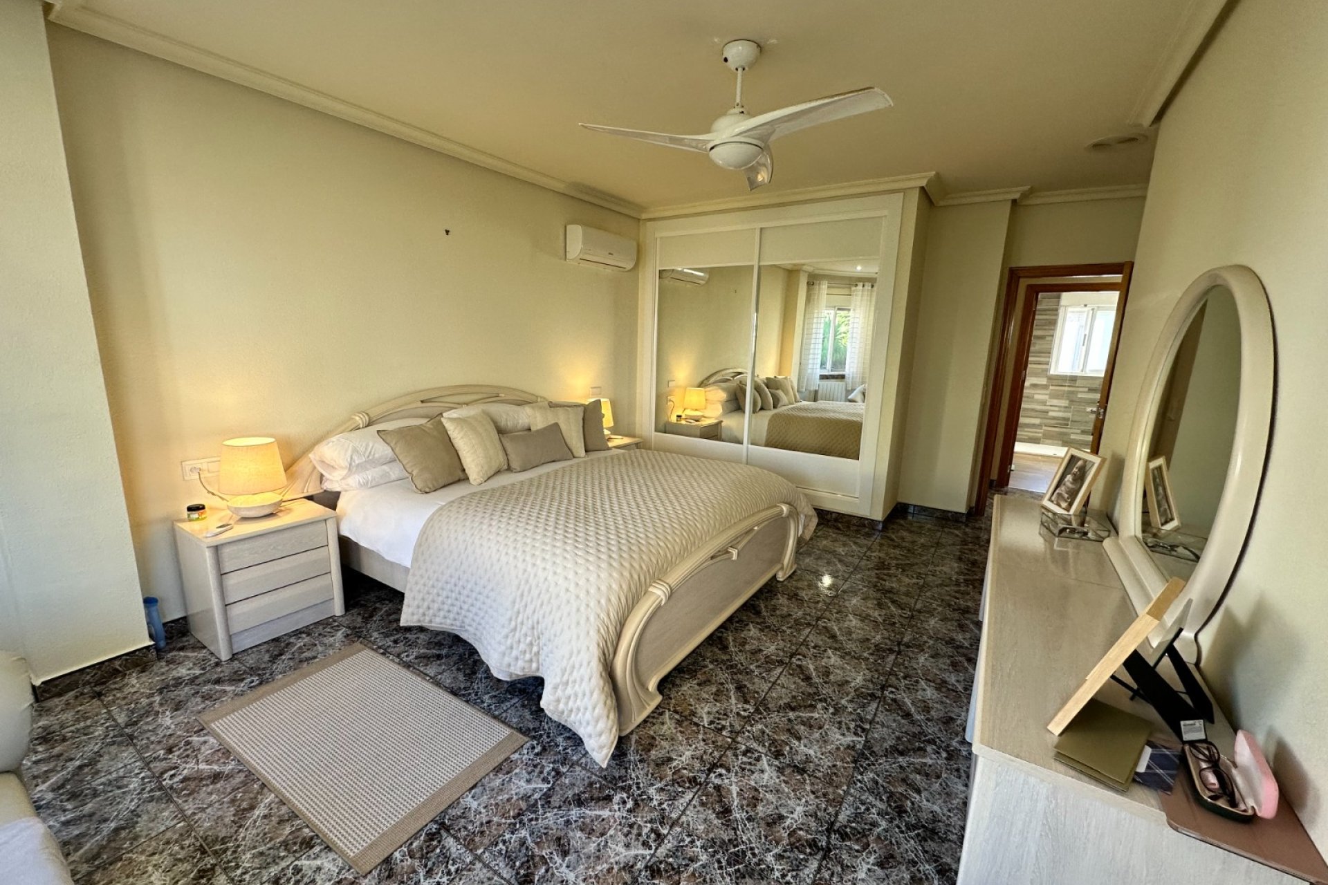 Revente - Villa -
Orihuela - Inland