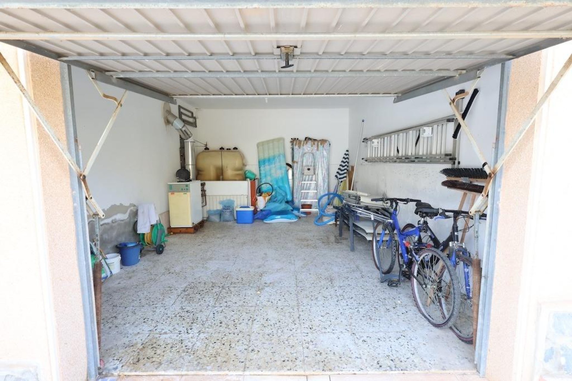 Revente - Villa -
Orihuela - Inland