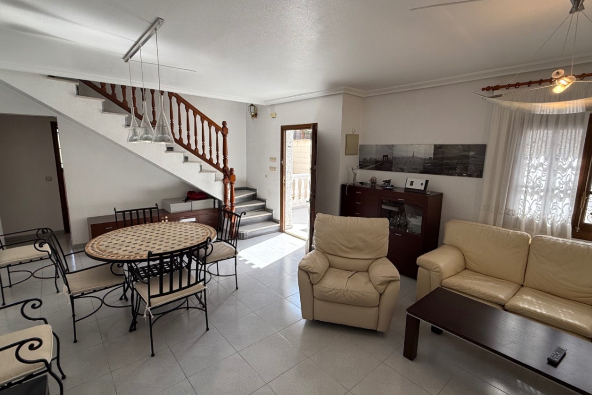 Revente - Villa -
Orihuela - Inland