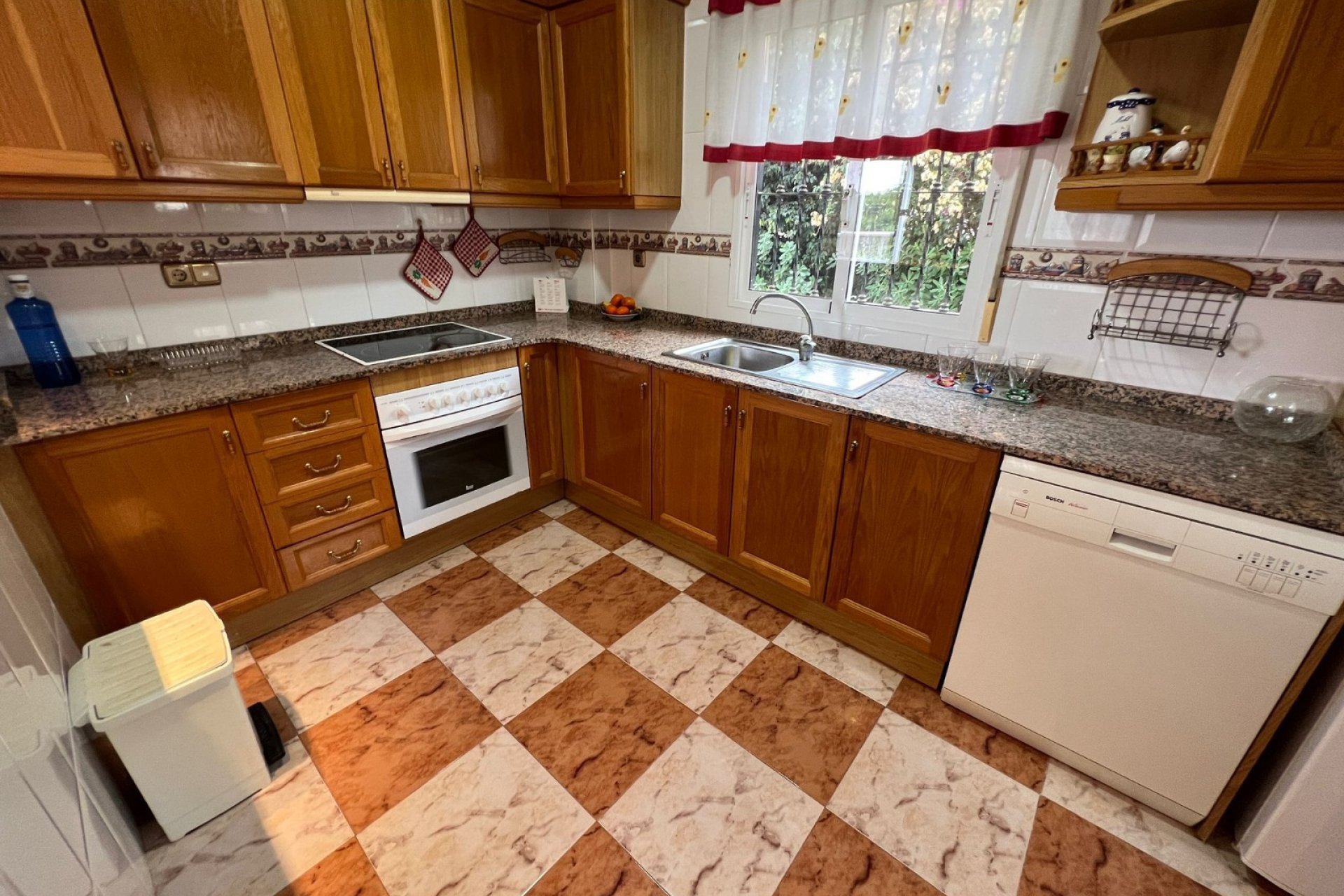 Revente - Villa -
Orihuela - Inland