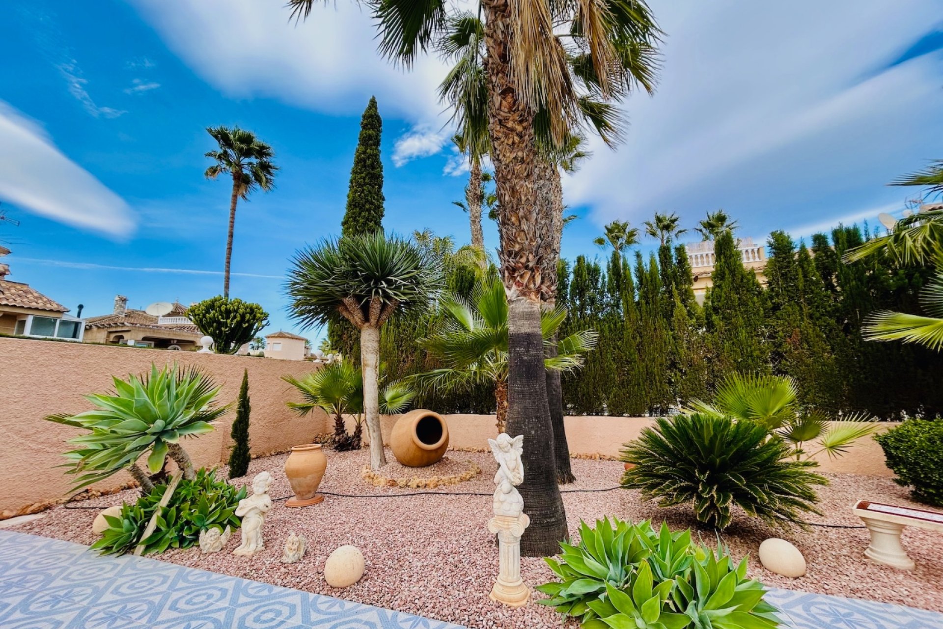 Revente - Villa -
Orihuela - Inland