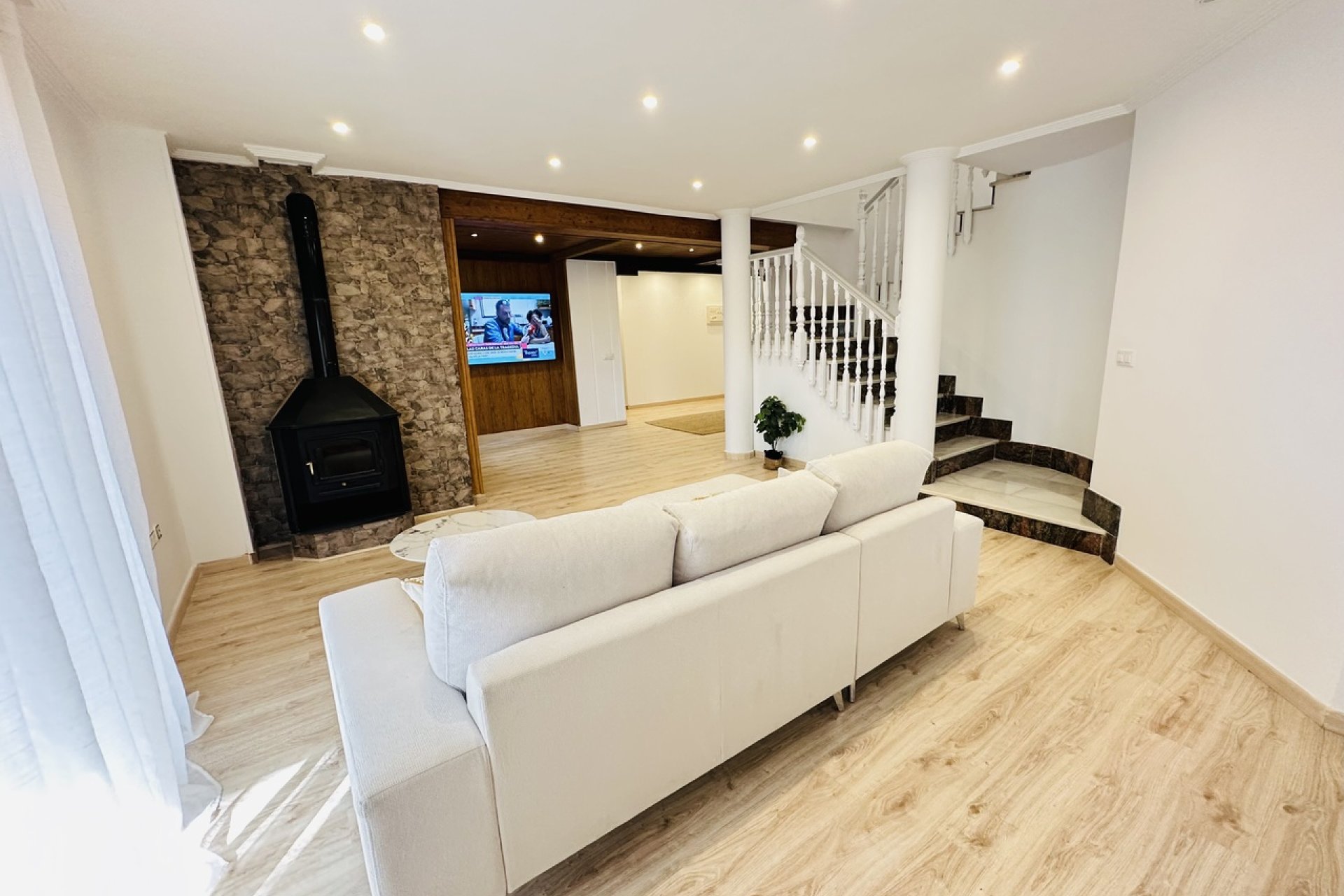 Revente - Villa -
Orihuela - Inland