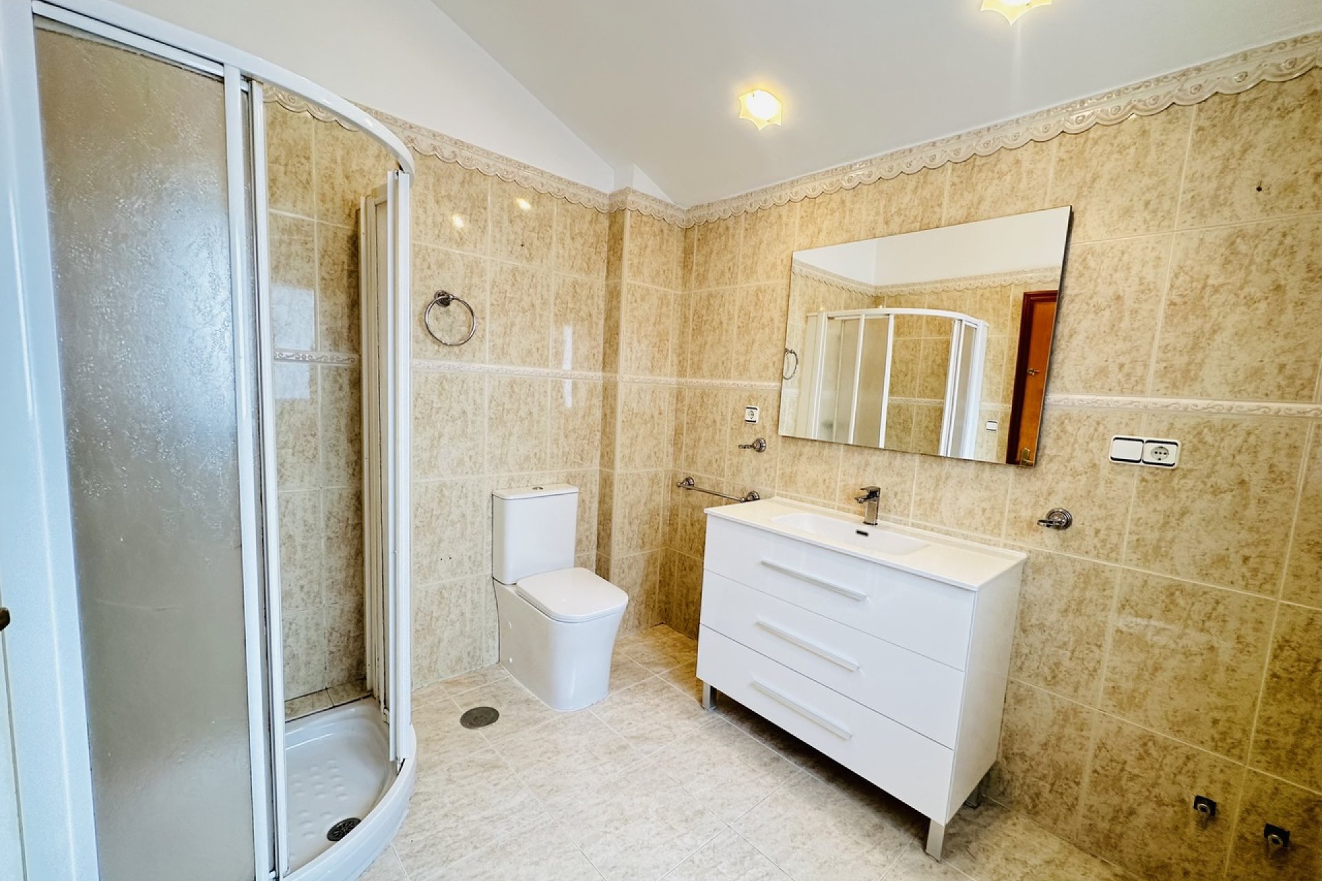 Revente - Villa -
Orihuela - Inland