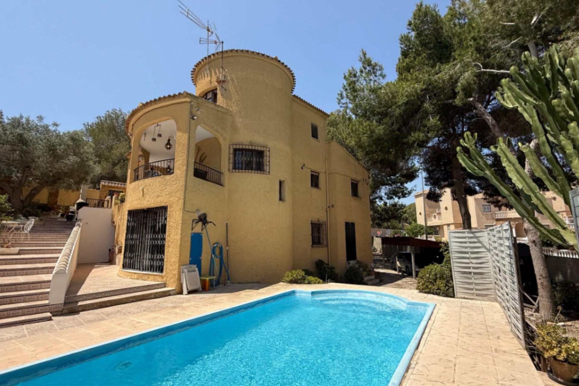 Revente - Villa -
Orihuela - Inland