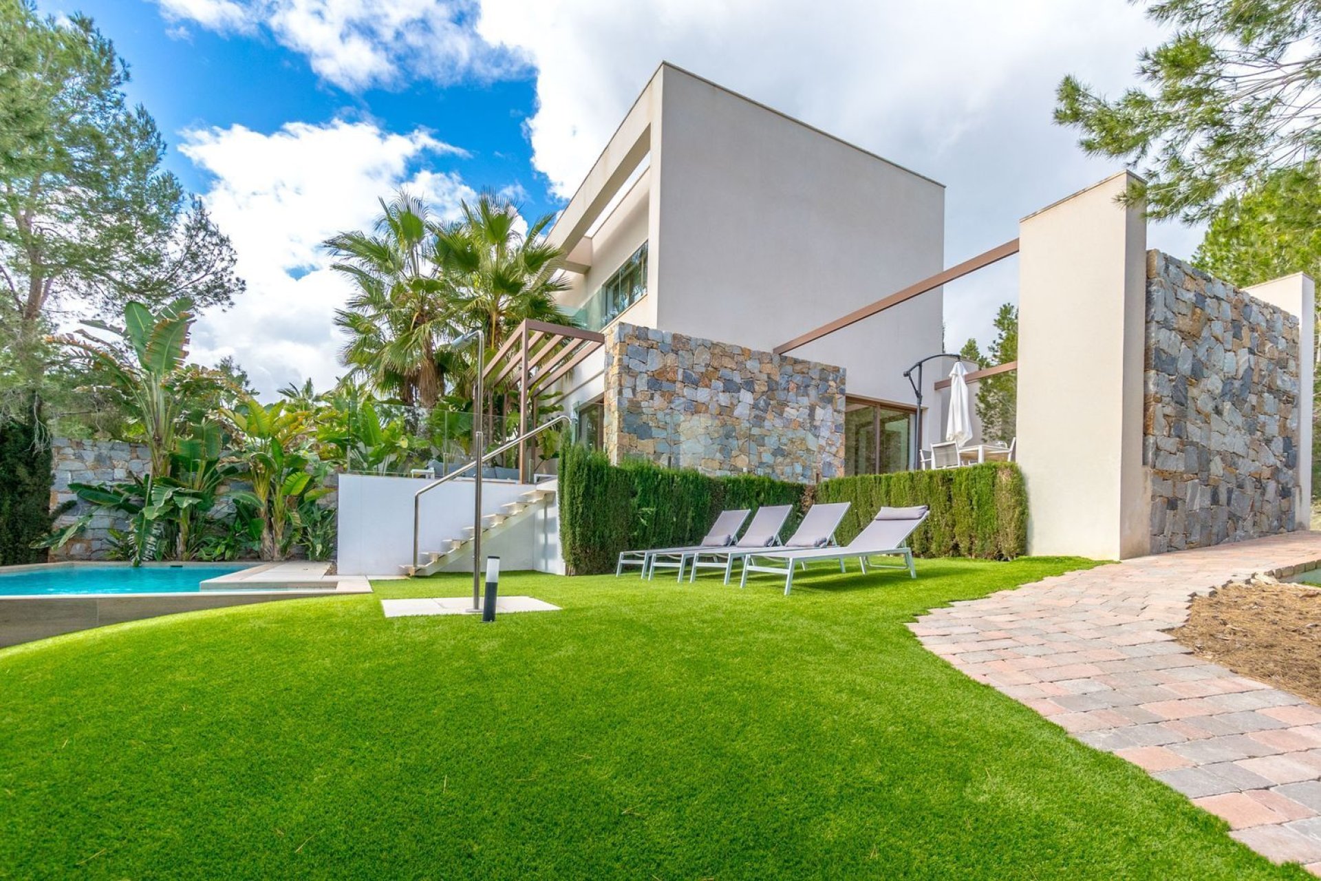 Revente - Villa -
Orihuela - Las Colinas Golf