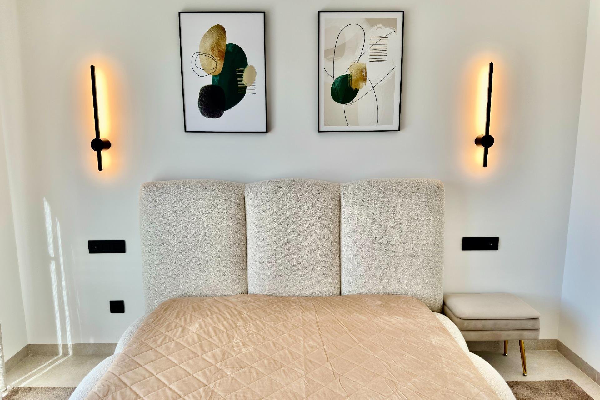 Revente - Villa -
Orihuela - Las Colinas Golf