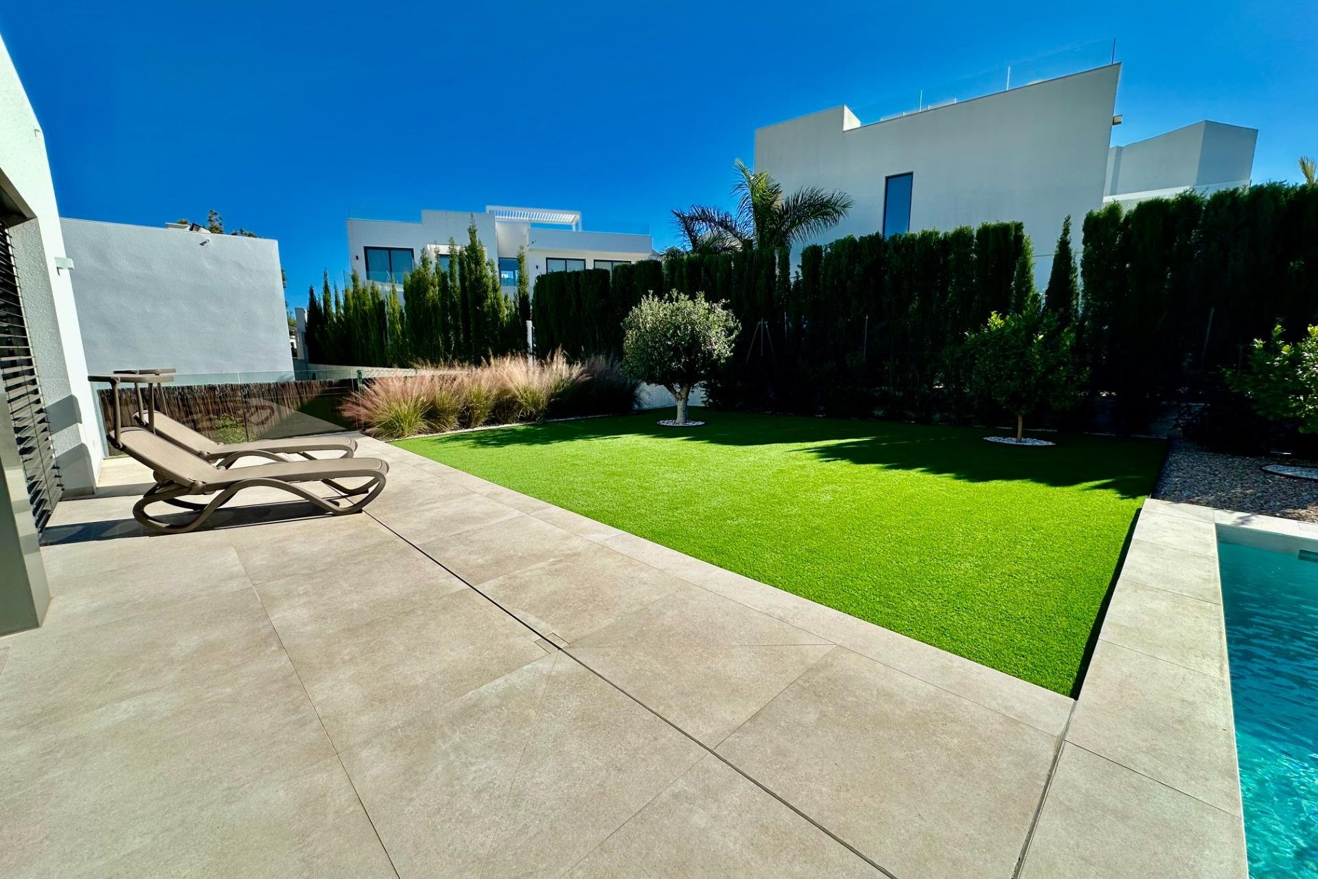 Revente - Villa -
Orihuela - Las Colinas Golf