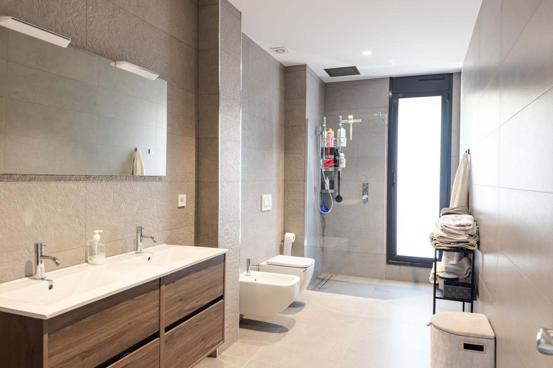 Revente - Villa -
Orihuela - Las Colinas Golf