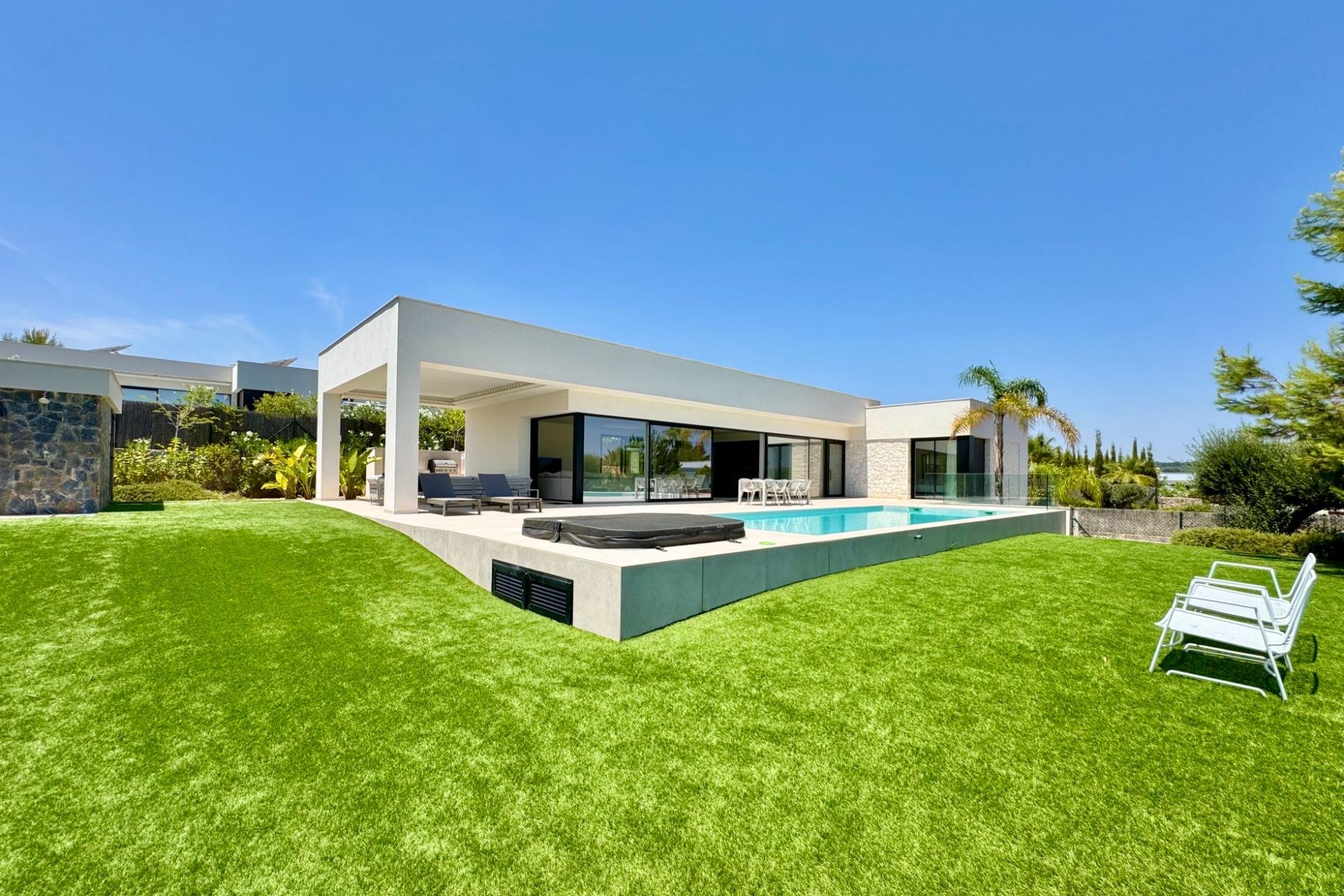 Revente - Villa -
Orihuela - Las Colinas Golf