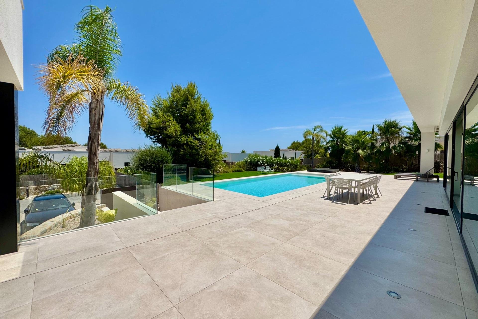 Revente - Villa -
Orihuela - Las Colinas Golf