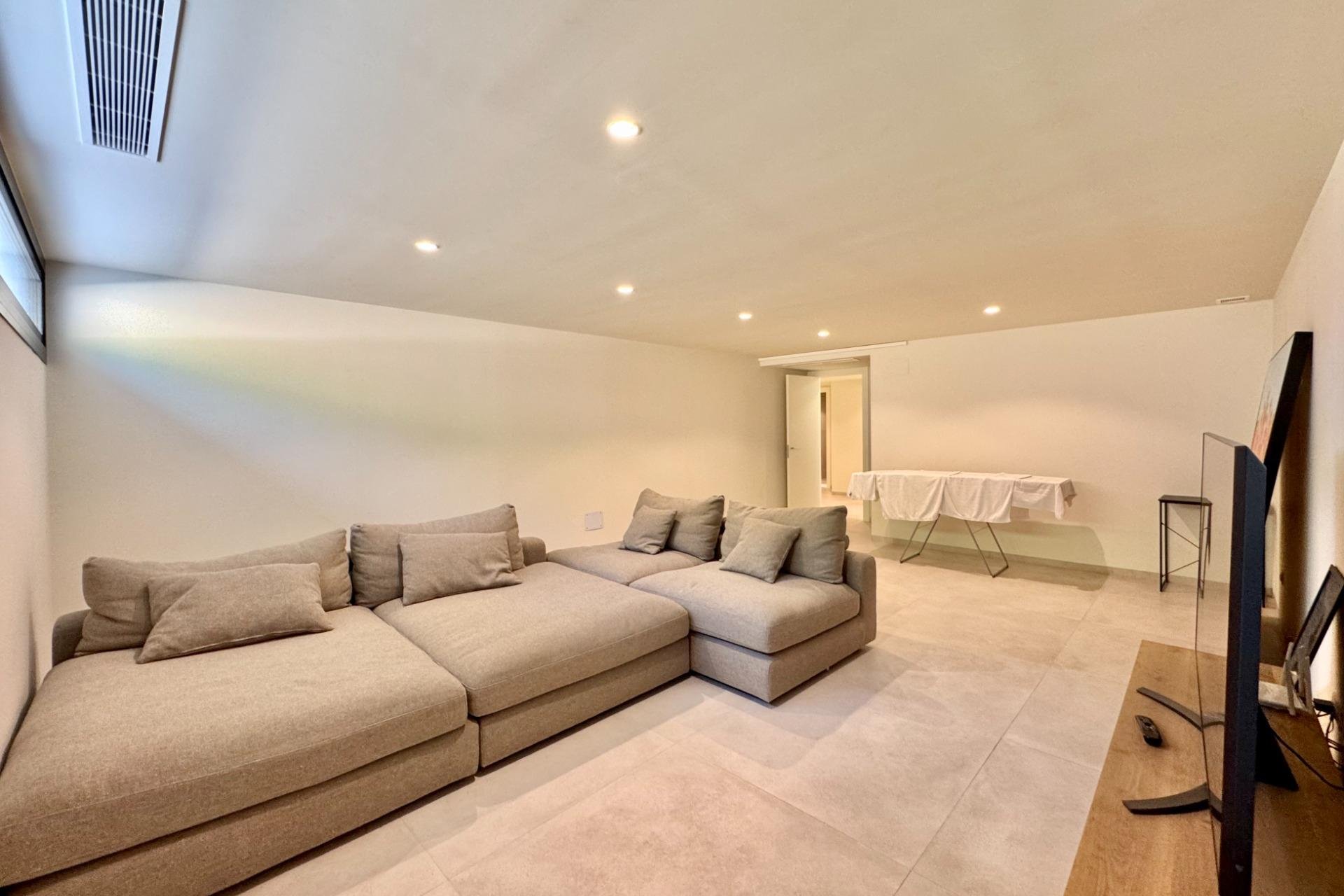 Revente - Villa -
Orihuela - Las Colinas Golf