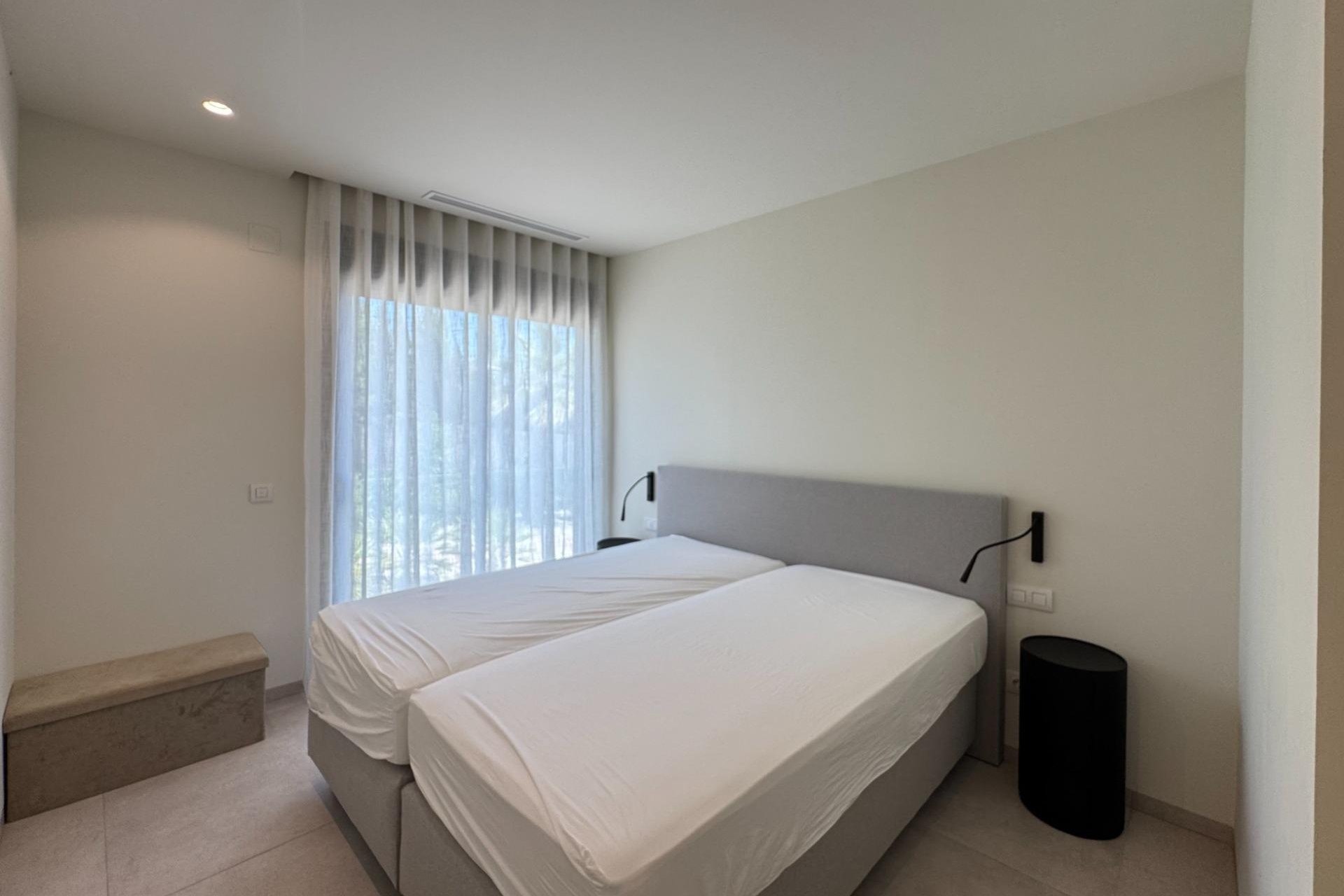 Revente - Villa -
Orihuela - Las Colinas Golf