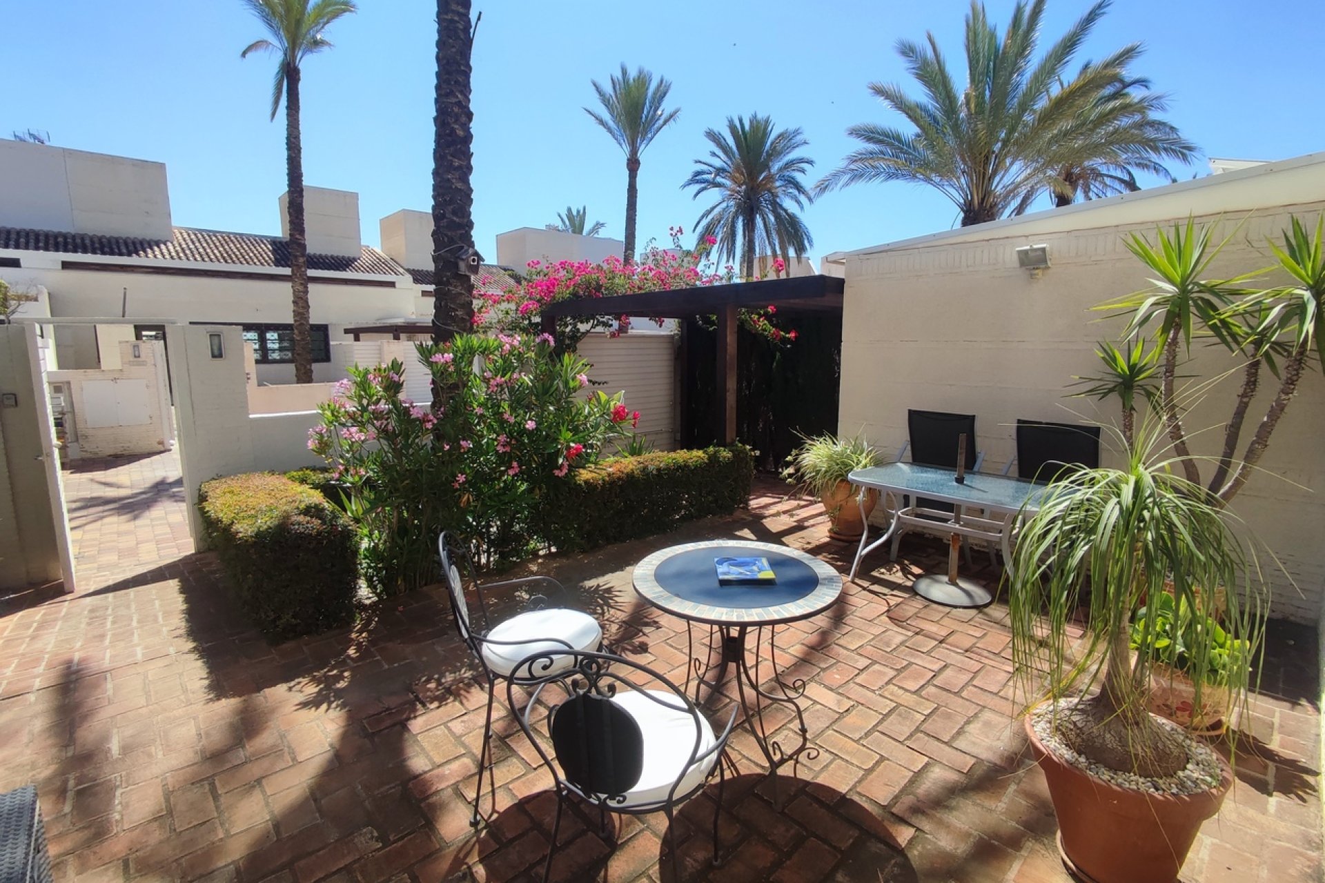 Revente - Villa -
Peraleja Golf - Inland