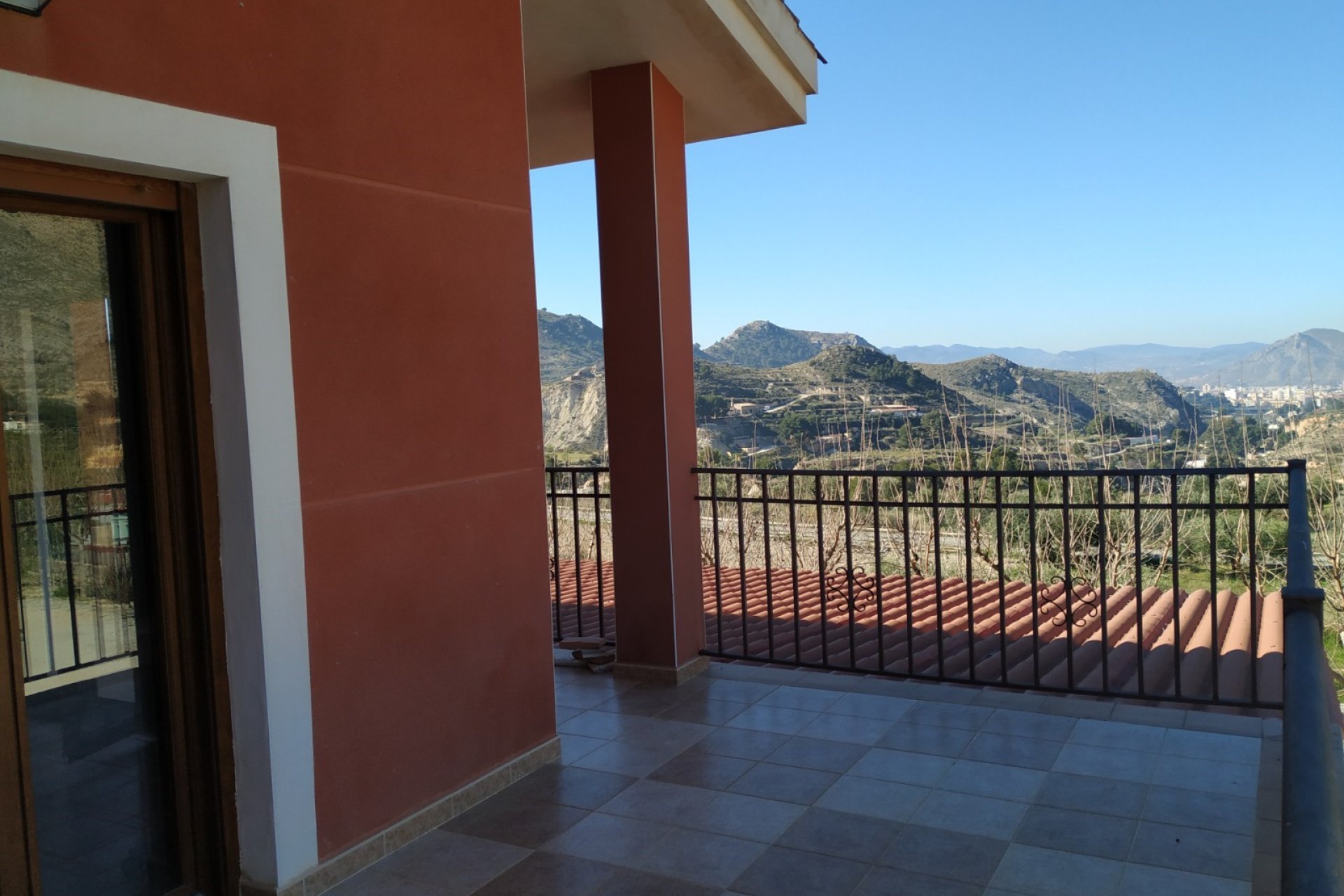 Revente - Villa -
Petrer - Inland