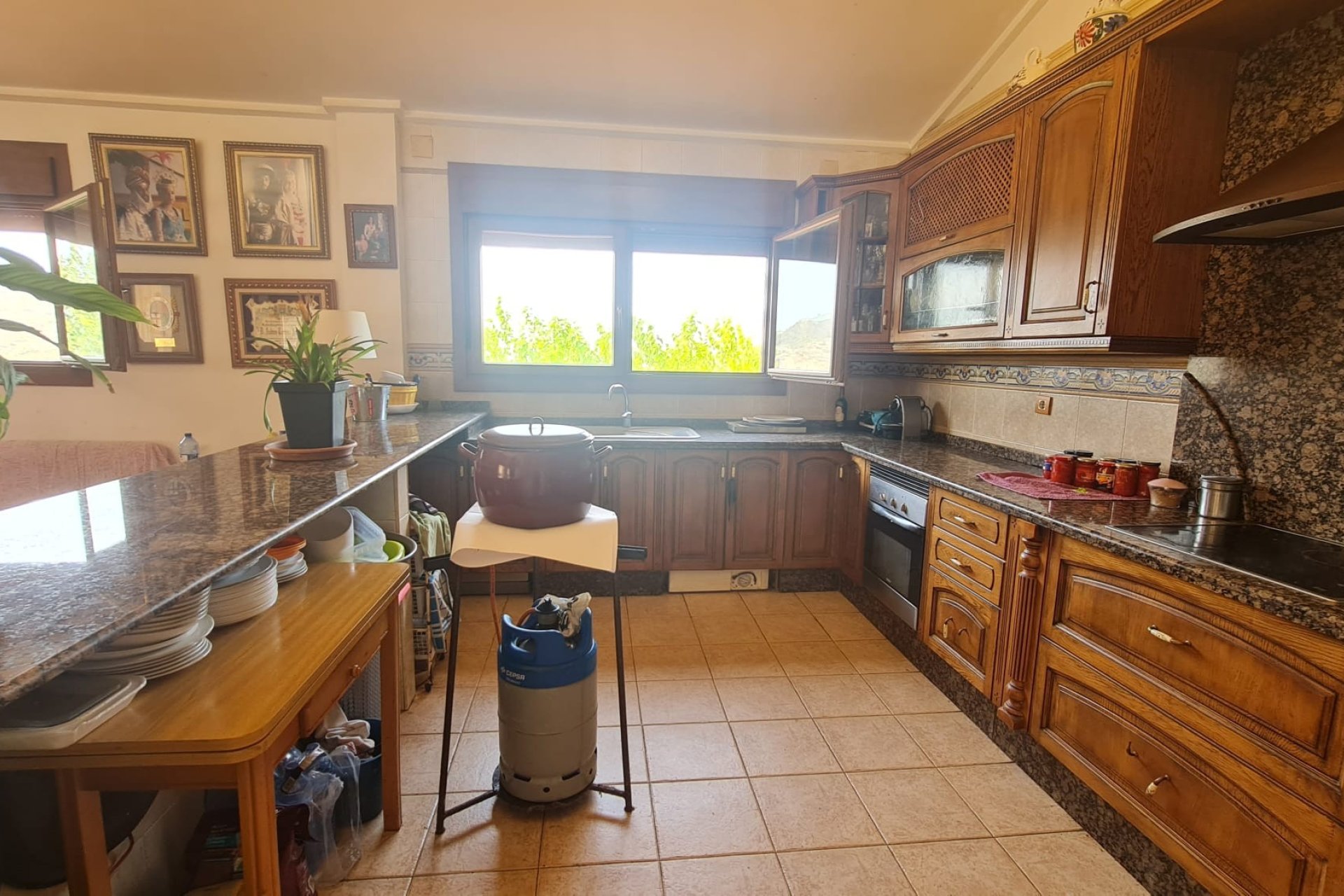 Revente - Villa -
Petrer - Inland