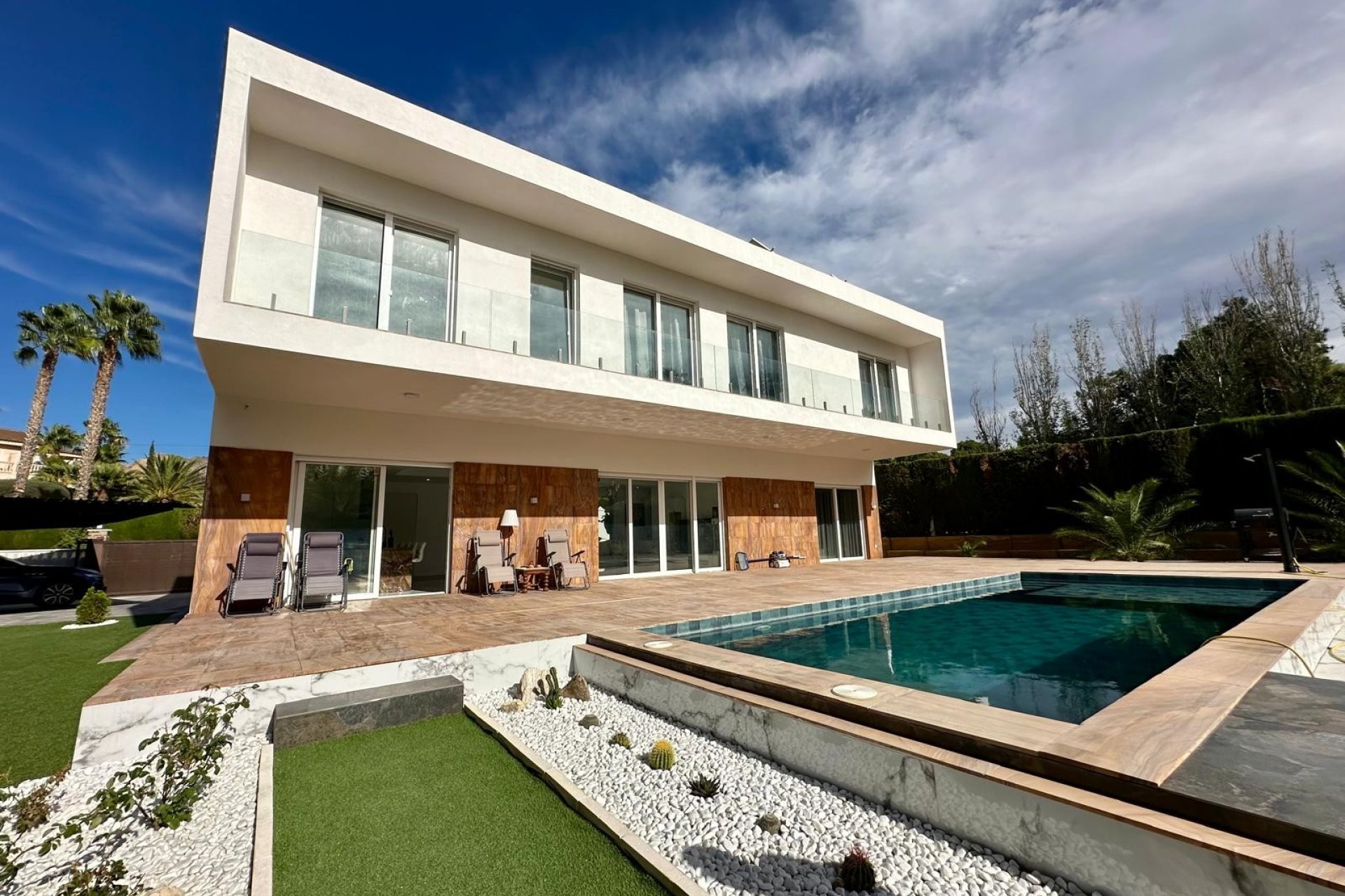 Revente - Villa -
Petrer - Inland