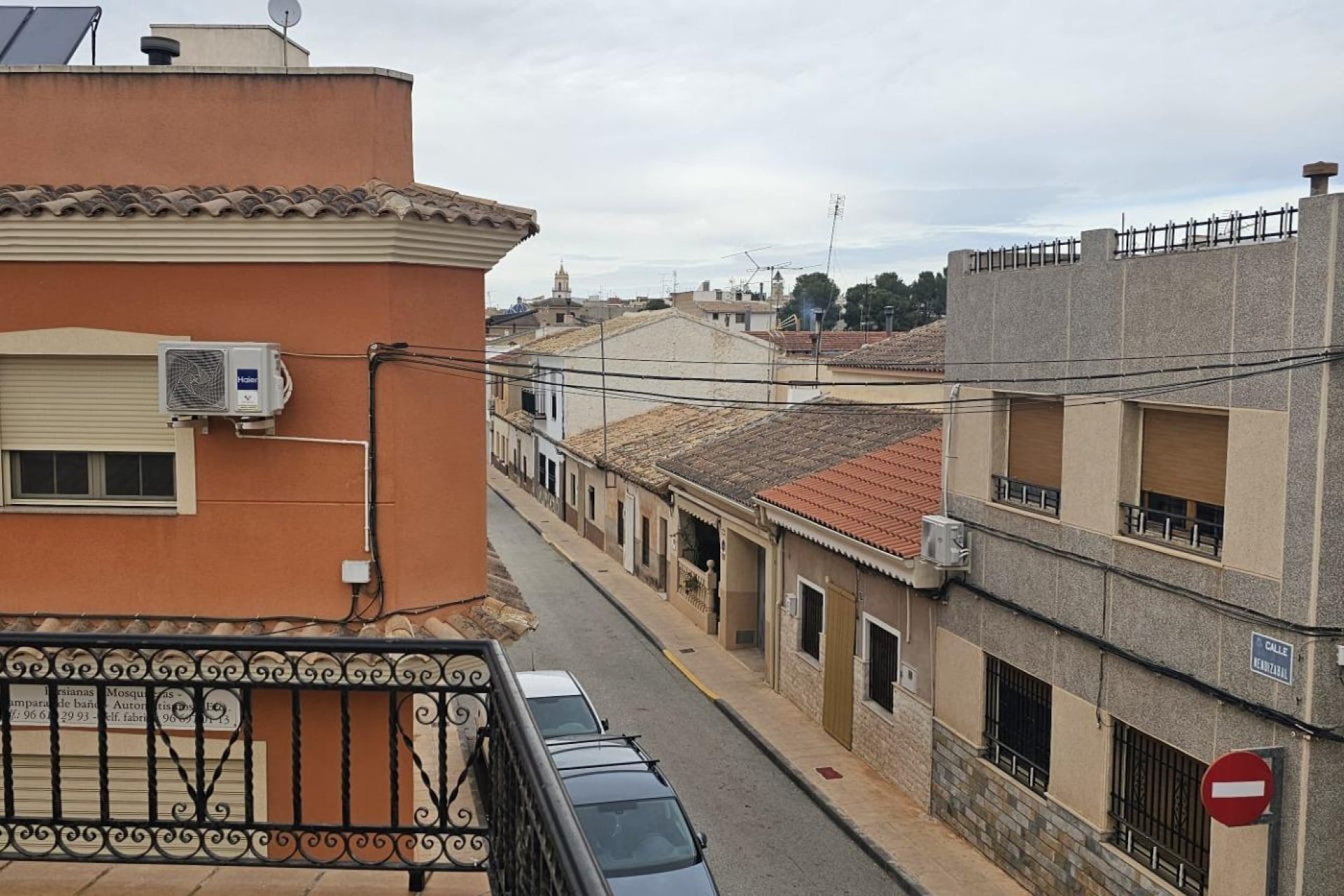 Revente - Villa -
Pinoso - Centro