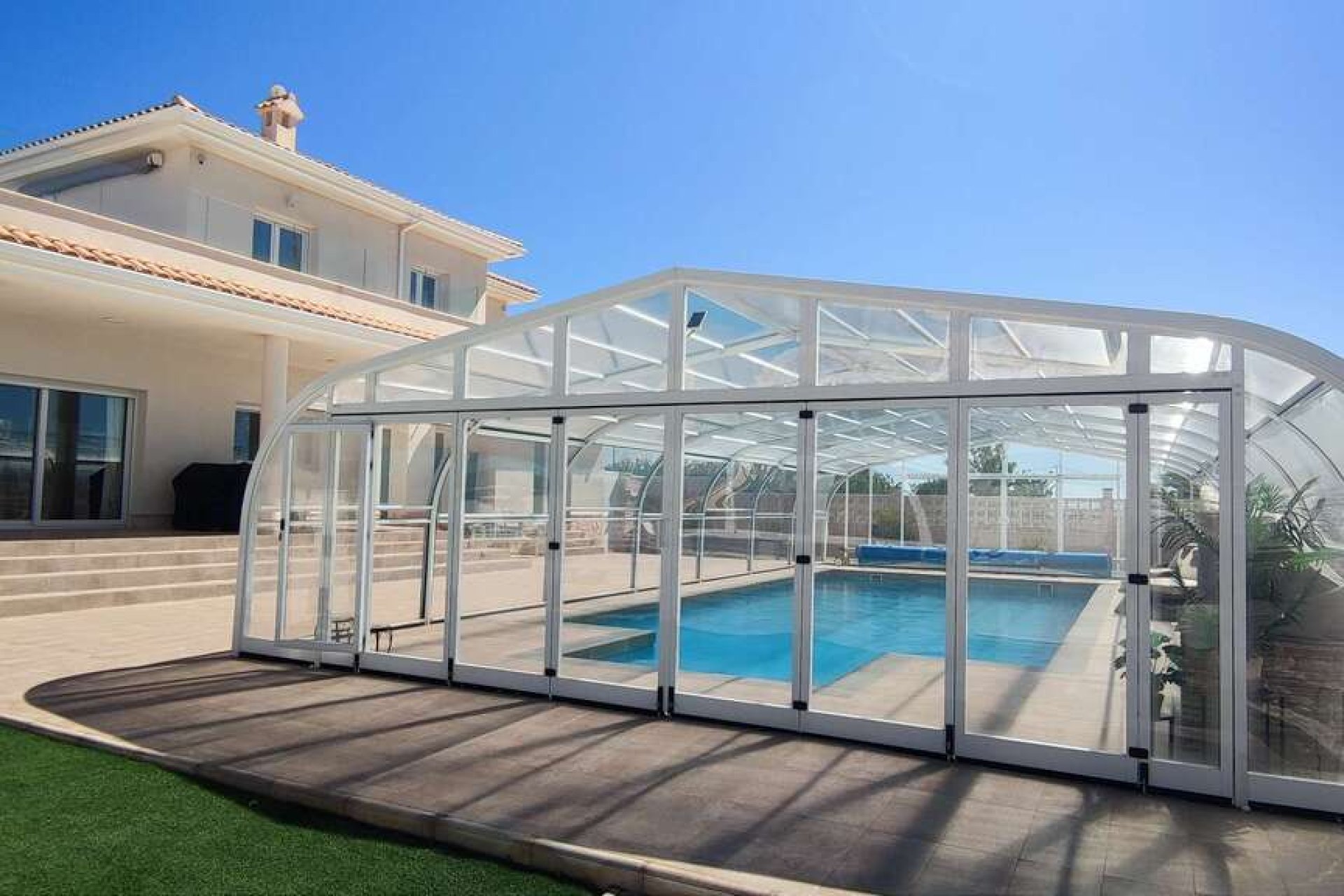 Revente - Villa -
Pinoso - Inland