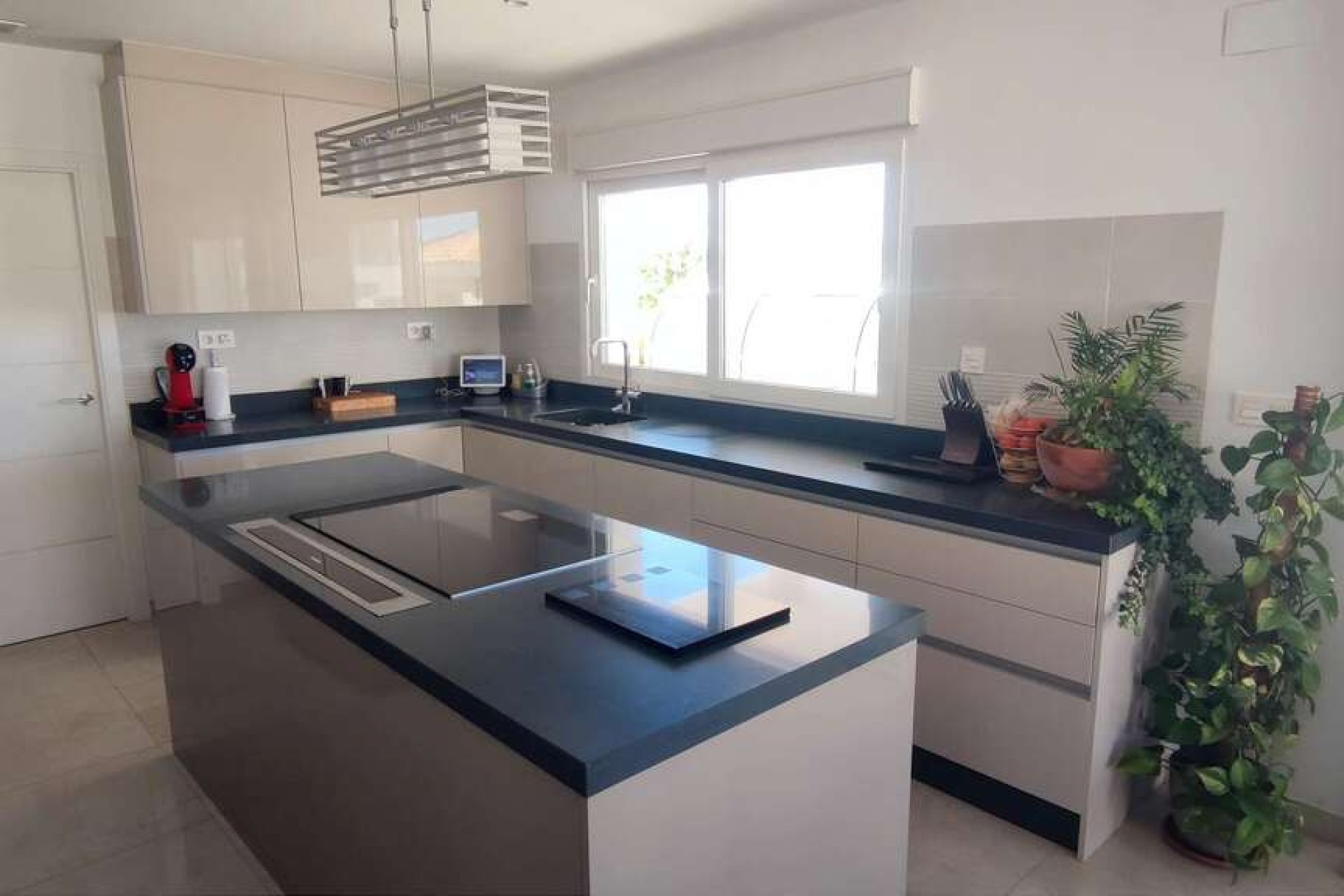 Revente - Villa -
Pinoso - Inland