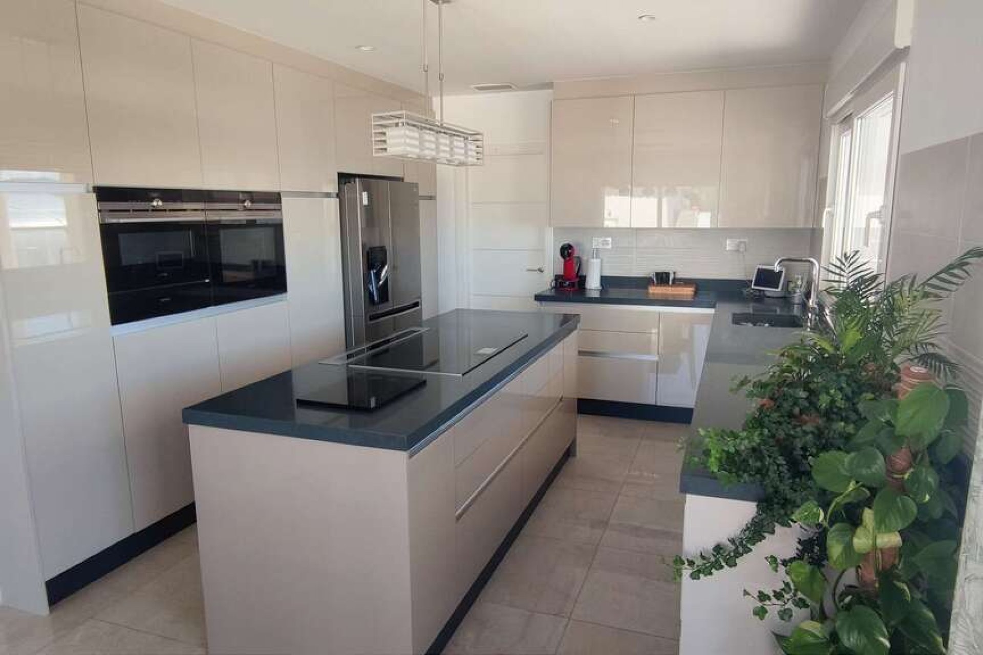 Revente - Villa -
Pinoso - Inland