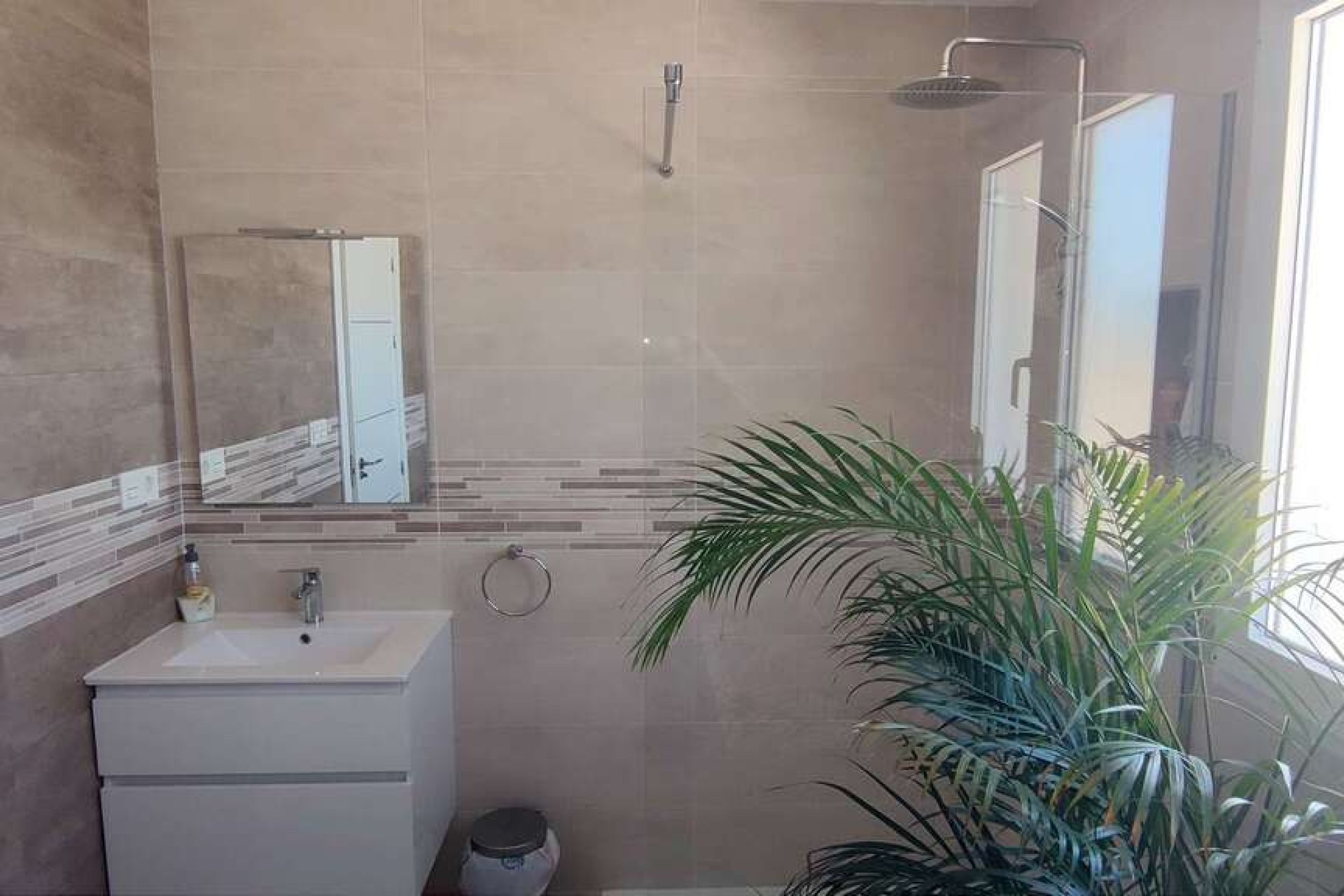 Revente - Villa -
Pinoso - Inland