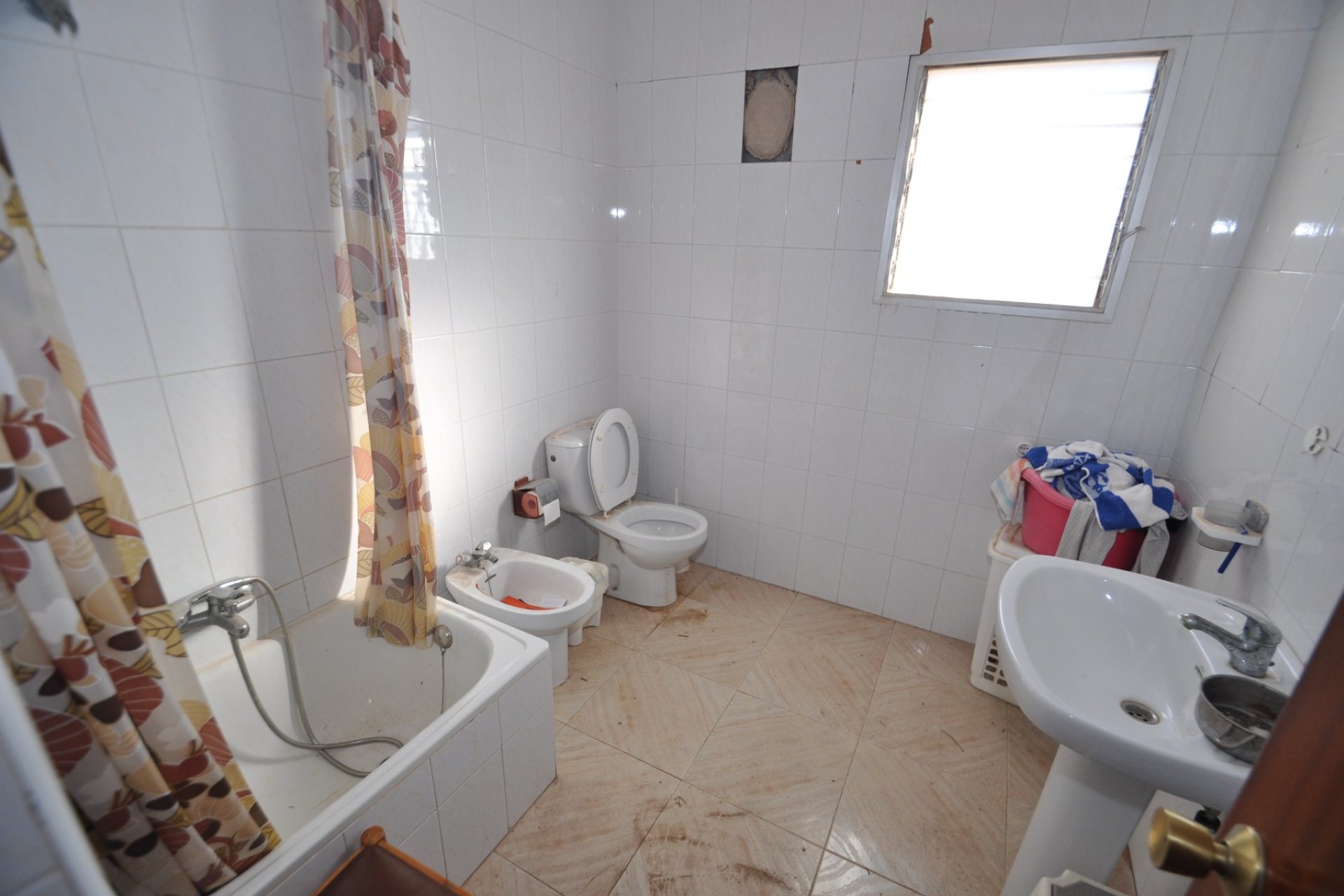 Revente - Villa -
Pinoso - Inland