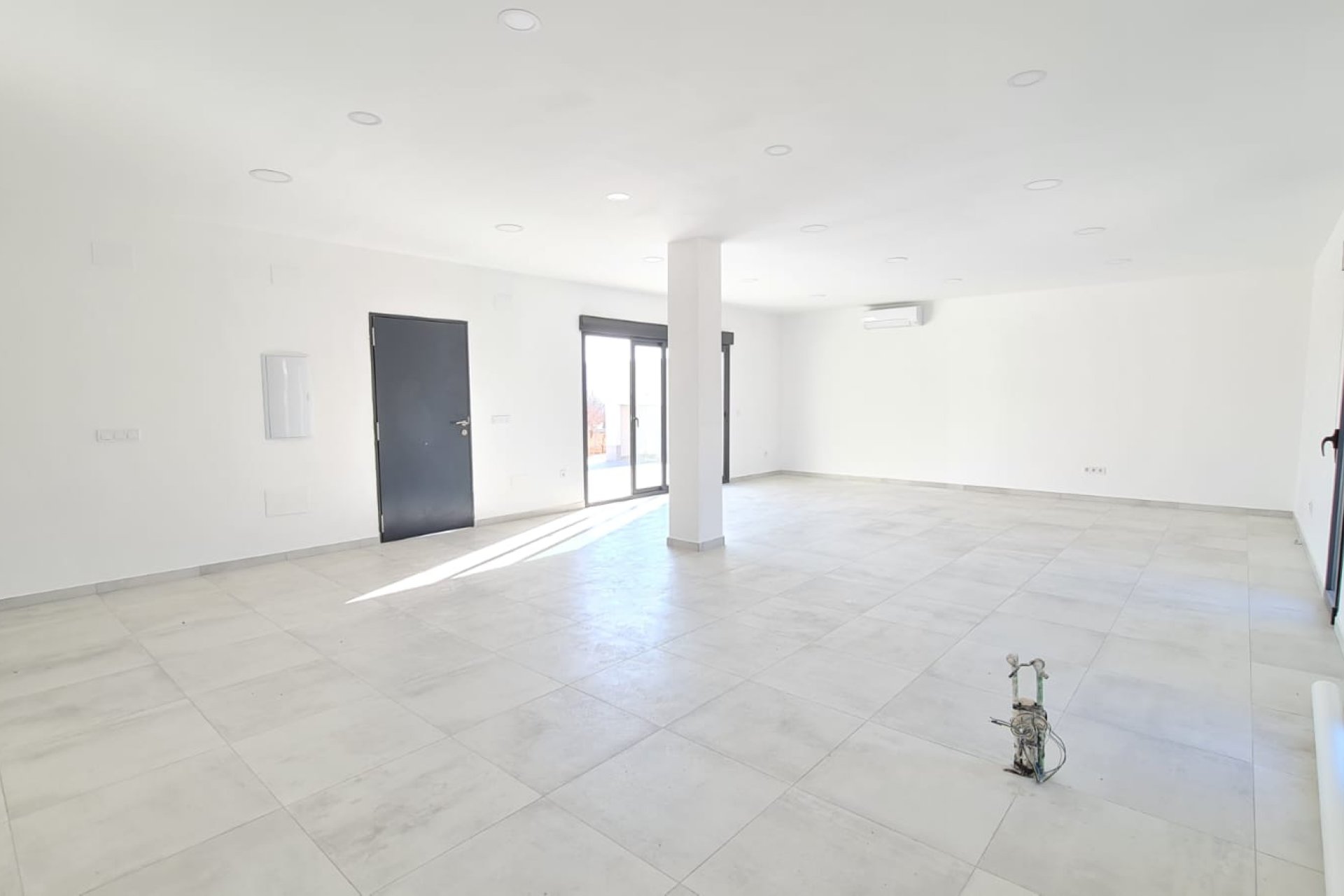 Revente - Villa -
Pinoso - Inland