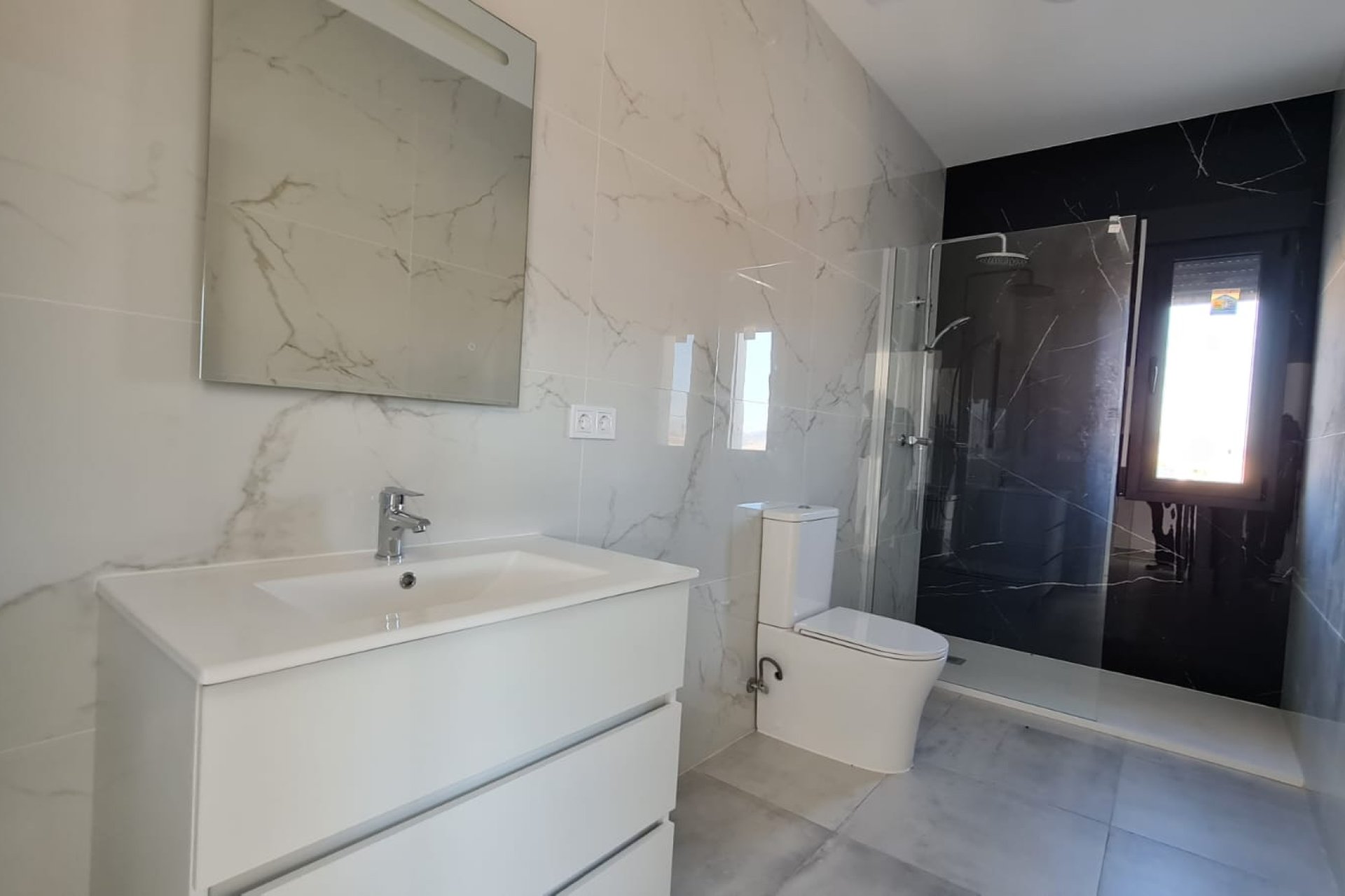 Revente - Villa -
Pinoso - Inland