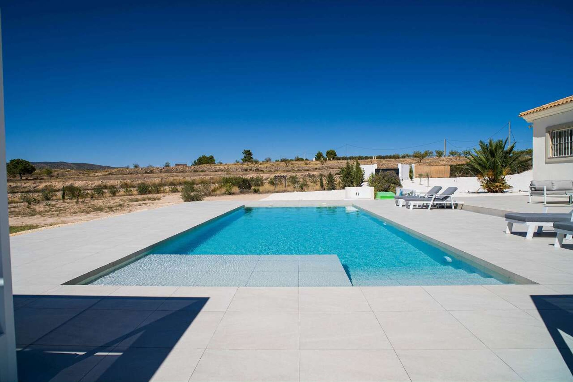 Revente - Villa -
Pinoso - Inland