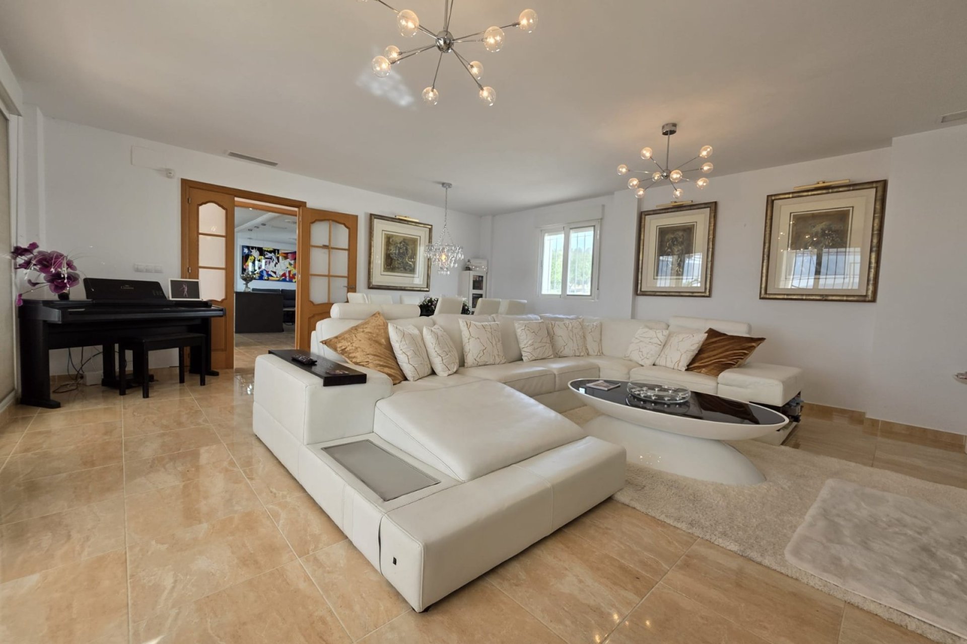 Revente - Villa -
Pinoso - Inland