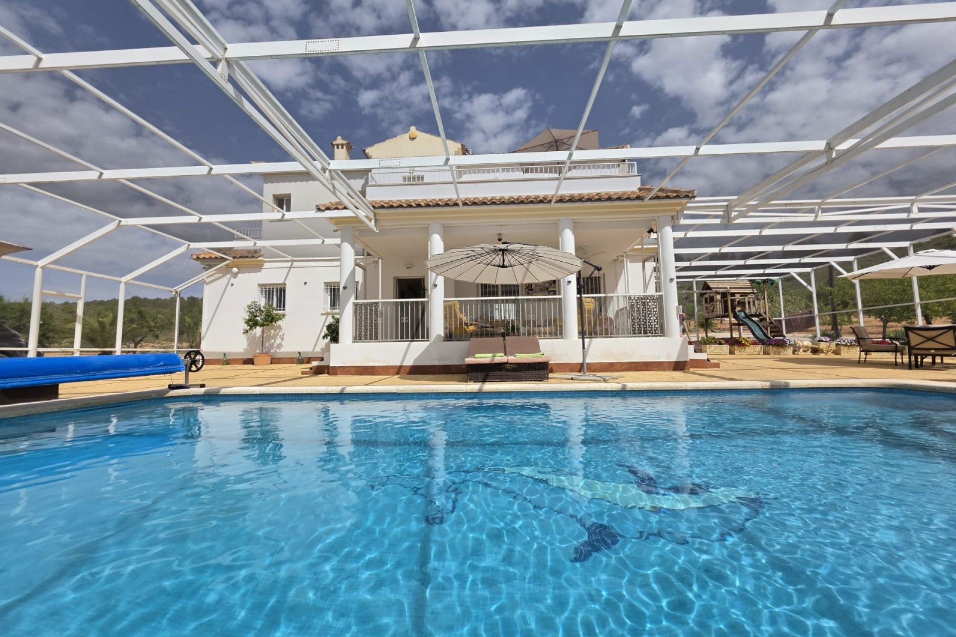 Revente - Villa -
Pinoso - Inland