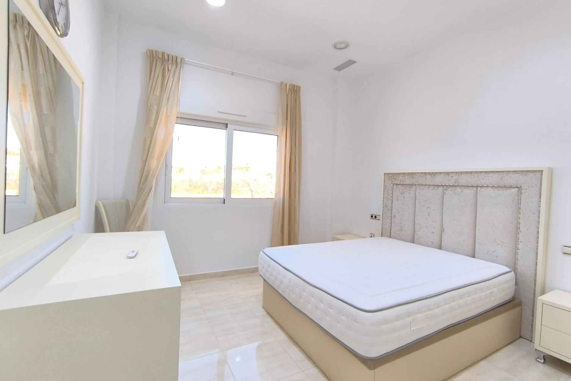 Revente - Villa -
Pinoso - Inland