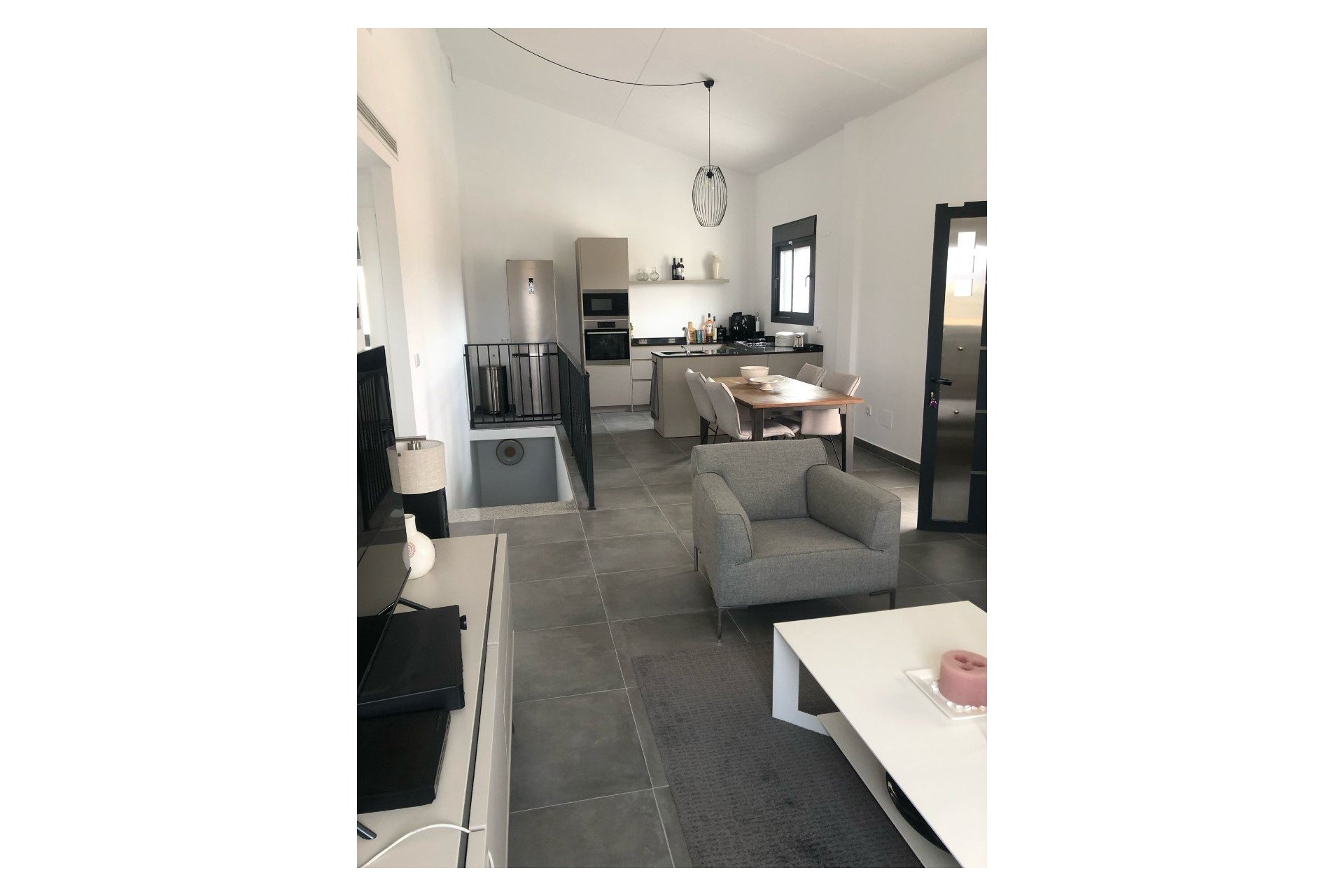 Revente - Villa -
Pinoso - Inland