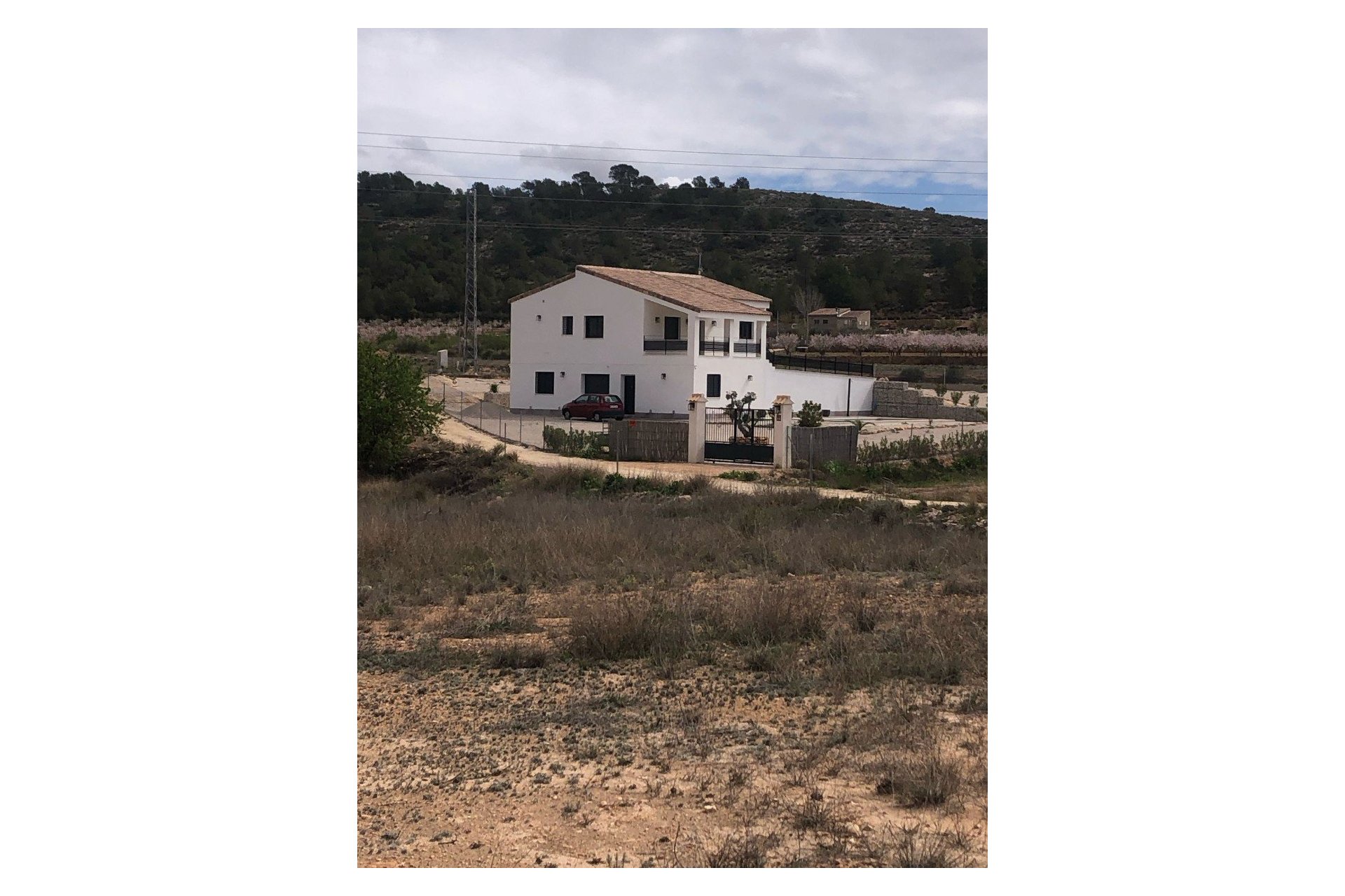 Revente - Villa -
Pinoso - Inland