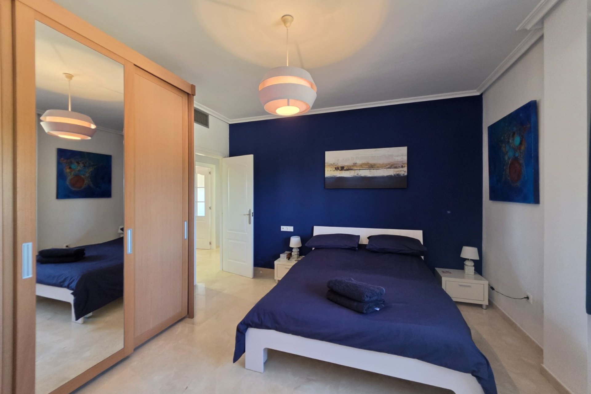 Revente - Villa -
Pinoso - Inland