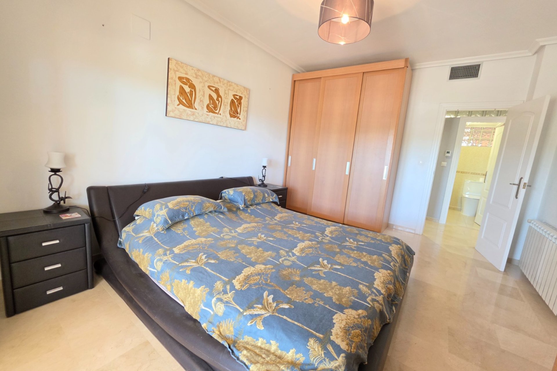 Revente - Villa -
Pinoso - Inland